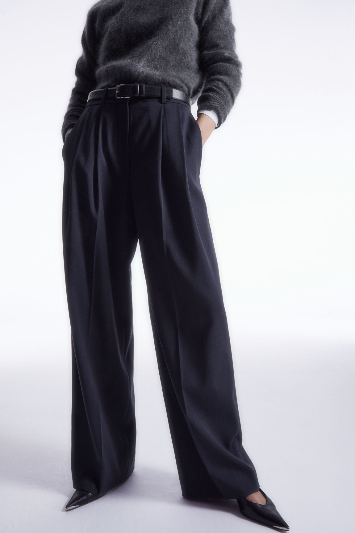 WIDE-LEG TAILORED WOOL PANTS | COS (US)