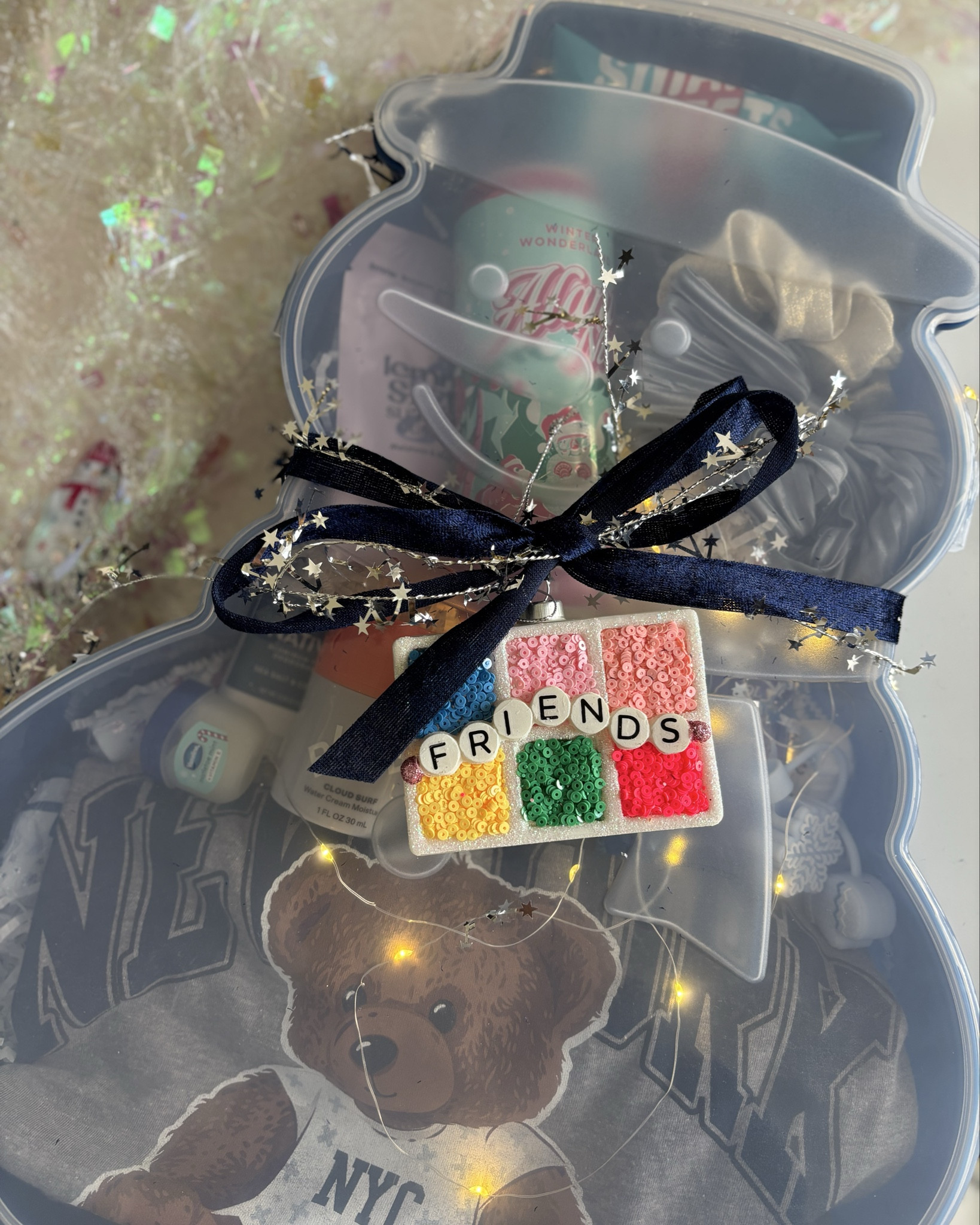 The perfect gift box for anyone teen girl in your life this holiday season!! ☃️

Gift ideas for her
Stocking stuffers for her


#LTKHoliday #LTKGiftGuide #LTKFindsUnder50