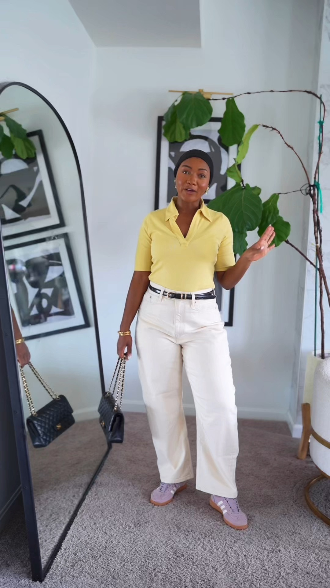 Just a mom running errands but trying to look like I have it all together 😅 Barrel jeans for the win.

#LTKSaleAlert #LTKFindsUnder100 #LTKHoliday