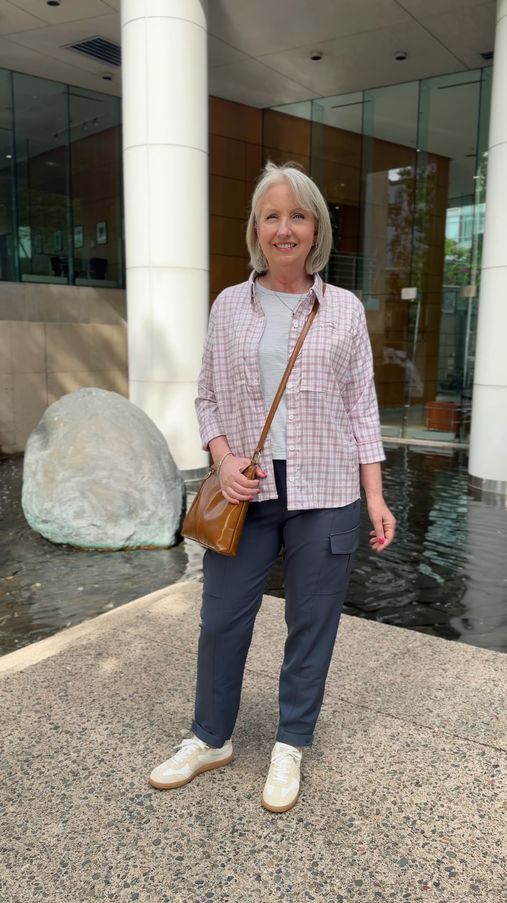 Here is what I’m wearing today while on vacation.✨ 