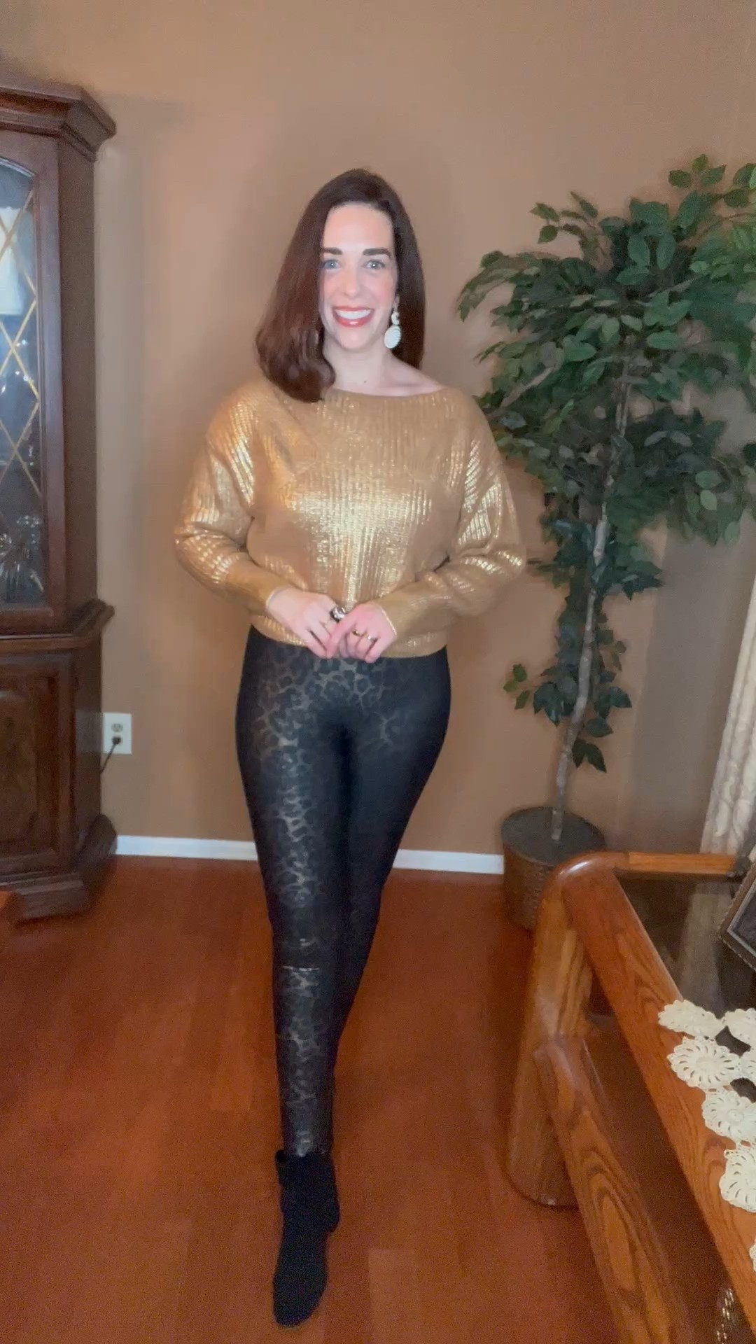 Gold foil sweater (small). Leopard faux leather leggings (small). Black
suede boots (8.5). #sweater #goldfoilsweater #sweaters #fauxleatherleggings #leopardleggings #leggings #boots #blackboots #suedeboots #thanksgivingoutfit Thanksgiving 

#LTKSeasonal #LTKootd #LTKFindsUnder100