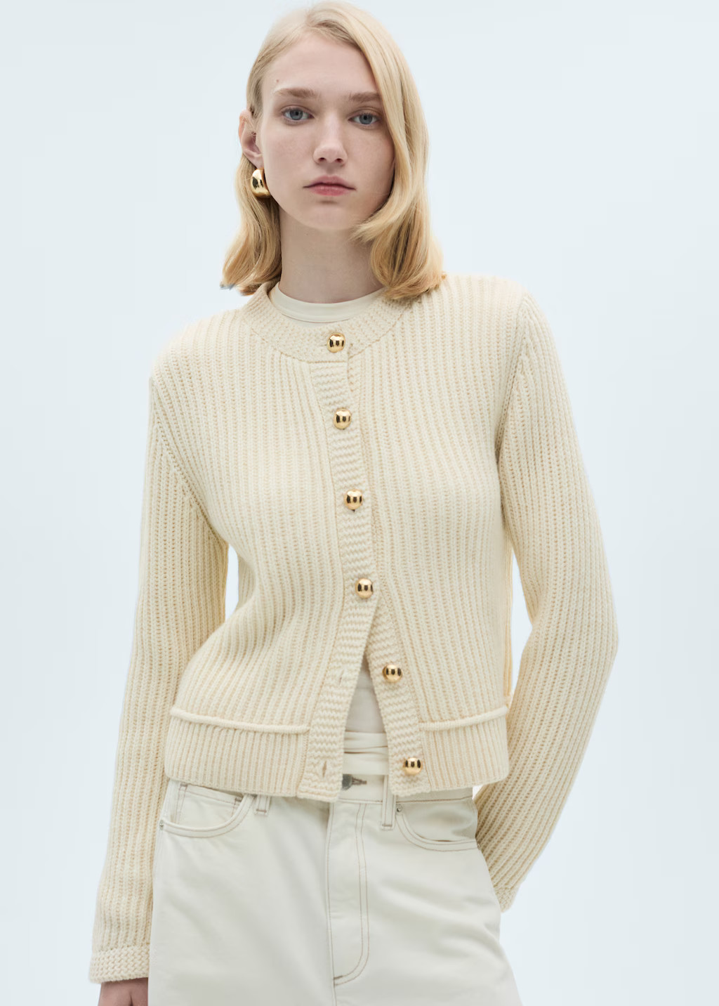Knitted cardigan with jewel button - Women | MANGO Canada | Mango Canada