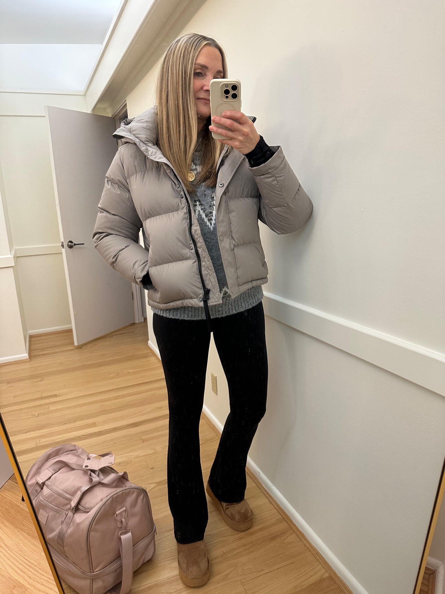 Quince crop down puffer on sale today only! Wearing with Lululemon flare leggings and platform slides—only $30!

#LTKFindsUnder50 #LTKSaleAlert #LTKootd