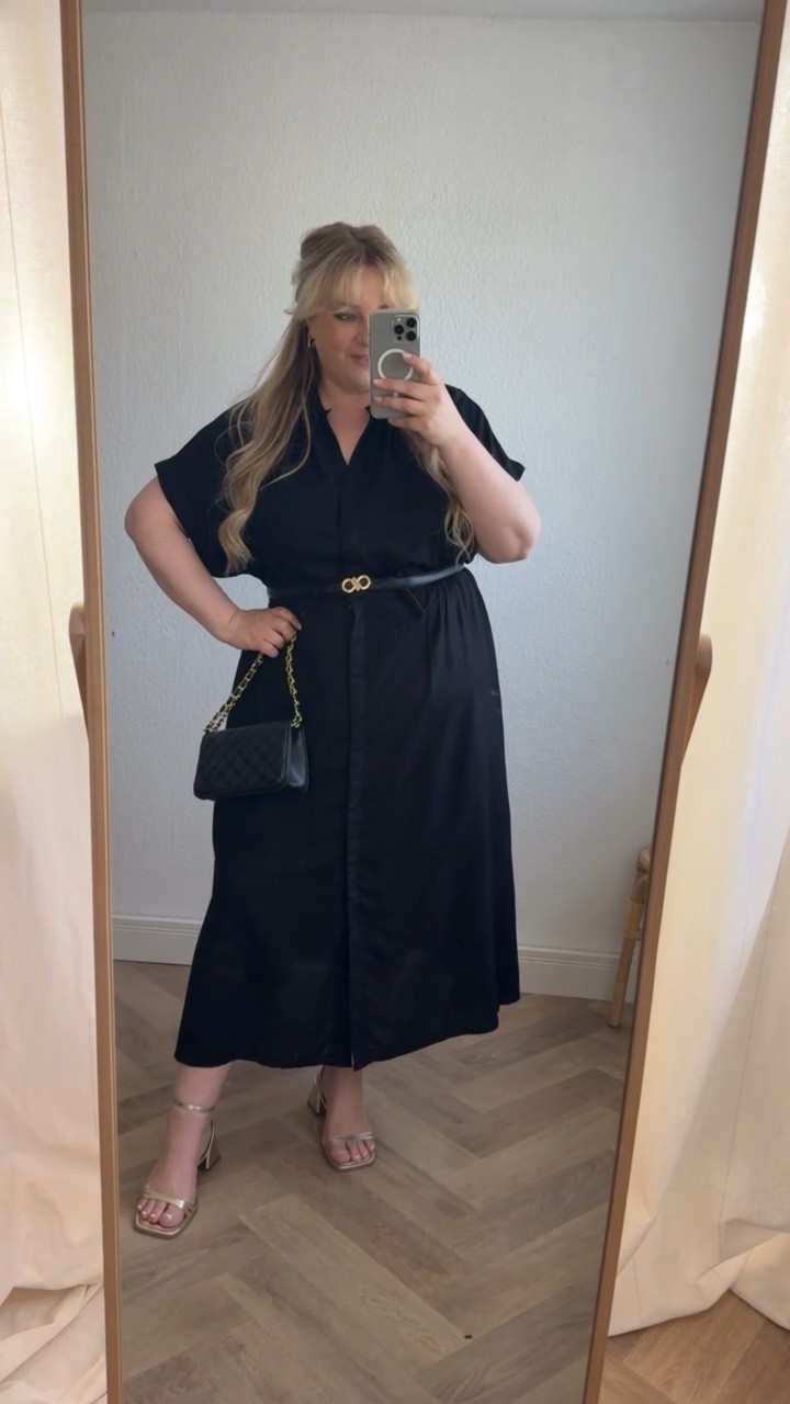 Das perfekte schwarze Kleid 🖤

#plussizefashion #muster #kleid #curvy #summerdress

#LTKdeutschland #LTKplussize #LTKkleider