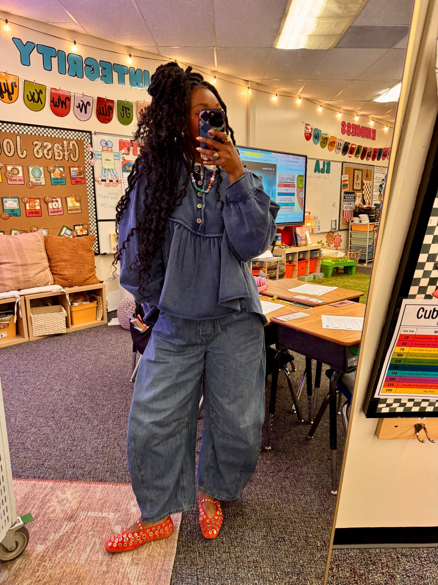 Monday...

#LTKootd #LTKFindsUnder100 #LTKgrwm