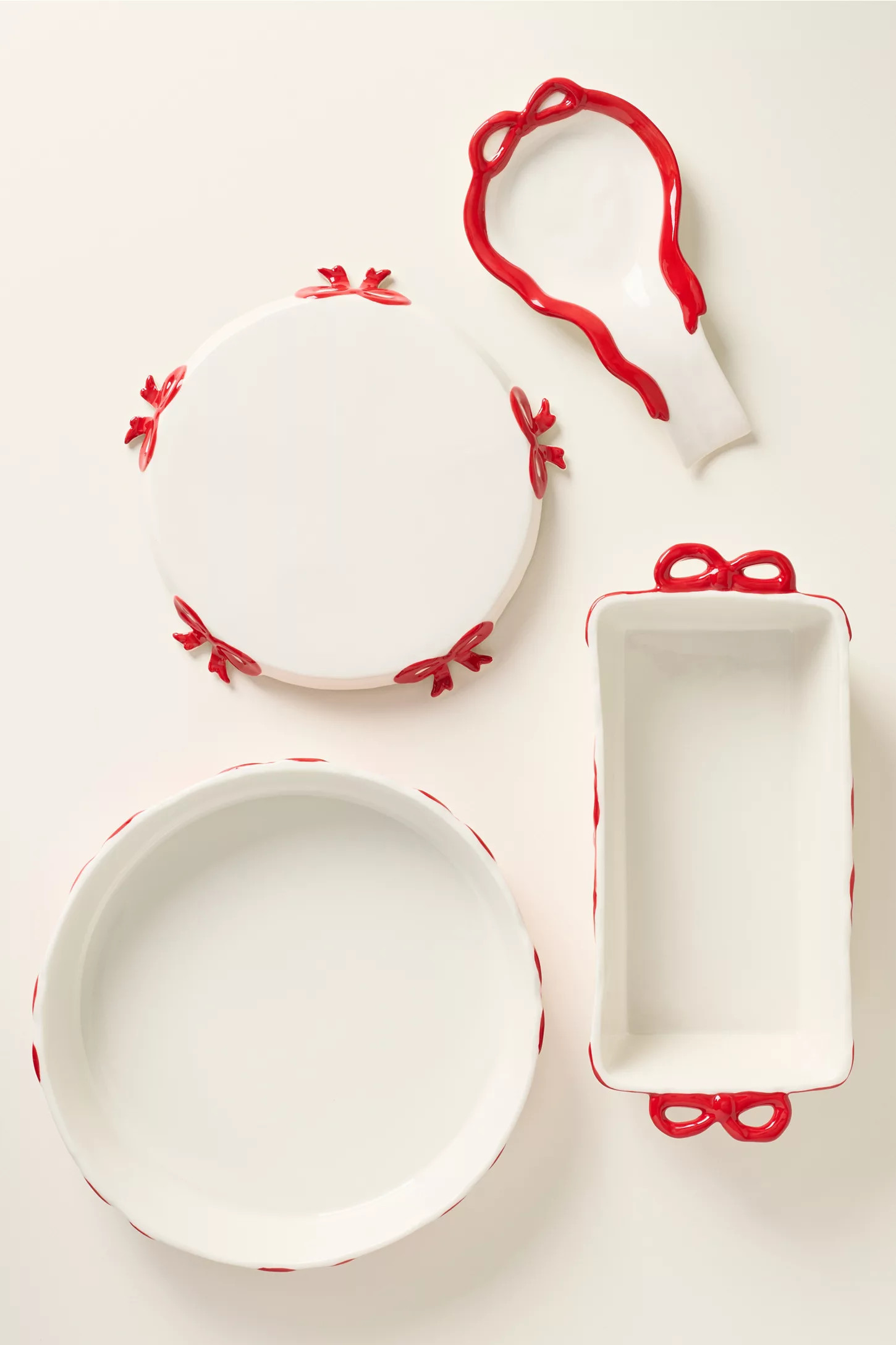 Benedita Bow Stoneware Pie Dish | Anthropologie (US)