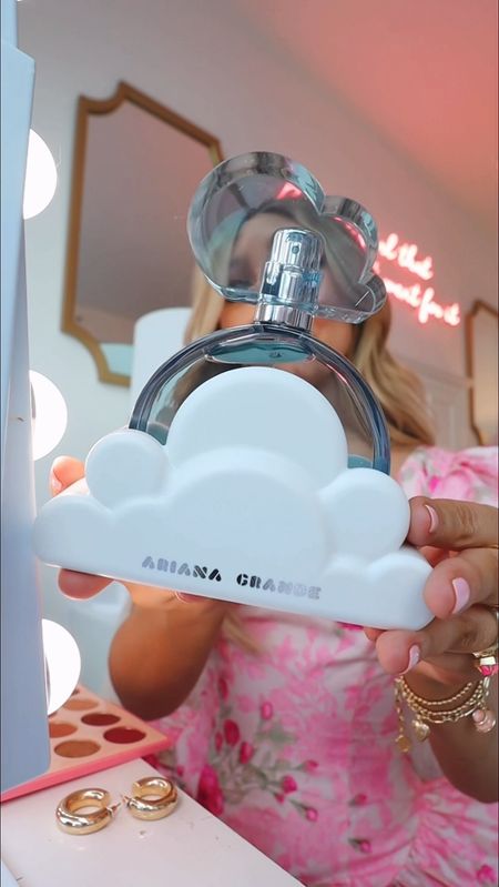 #AD No night out is complete without Ariana Grande’s Cloud Perfume 💖☁️ Feel inspired, playful, and uplifted wherever you go when you smell like Ariana Grande’s Cloud Perfume. Available at Ulta Beauty at Target! @aribyarianagrandefragrances @arianagrande @Target #TargetPartner #Target #ArianaGrandeCloud