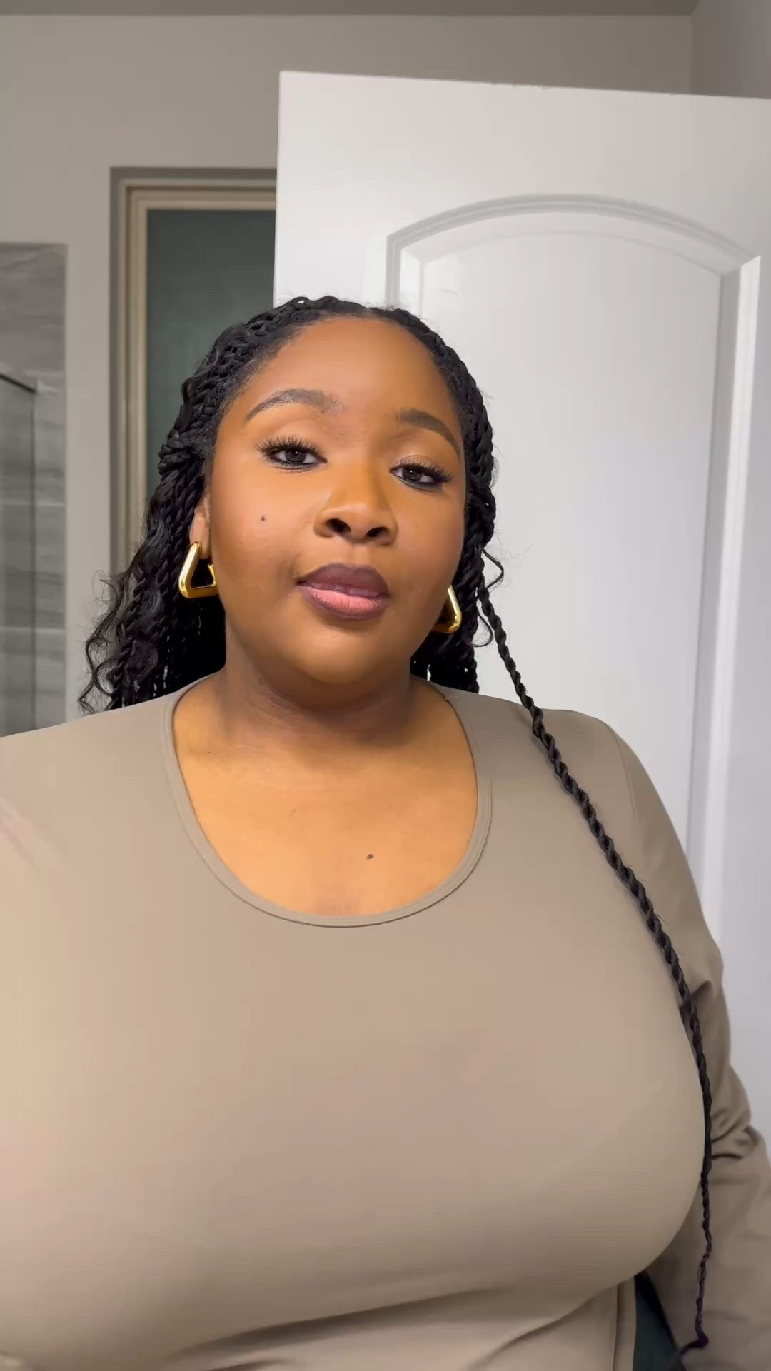 Makeup removal routine & night time skincare routine.

Night oil. Elemis #LTKSpringSale

#LTKTravel #LTKBeauty