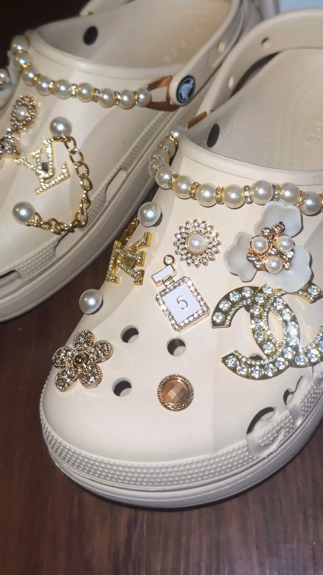 Love a good shoe moment! 

#LTKShoeCrush #LTKSeasonal #LTKGiftGuide
