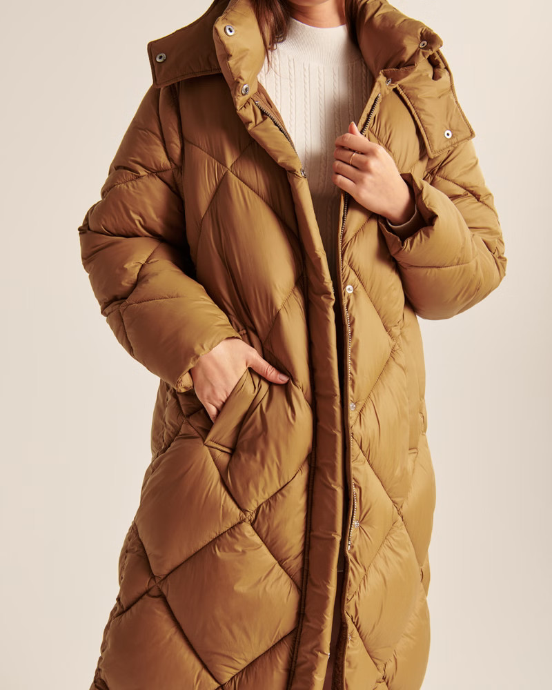 Women's A&F Ultra Long Quilted Puffer | Women's Coats & Jackets | Abercrombie.com | Abercrombie & Fitch (US)