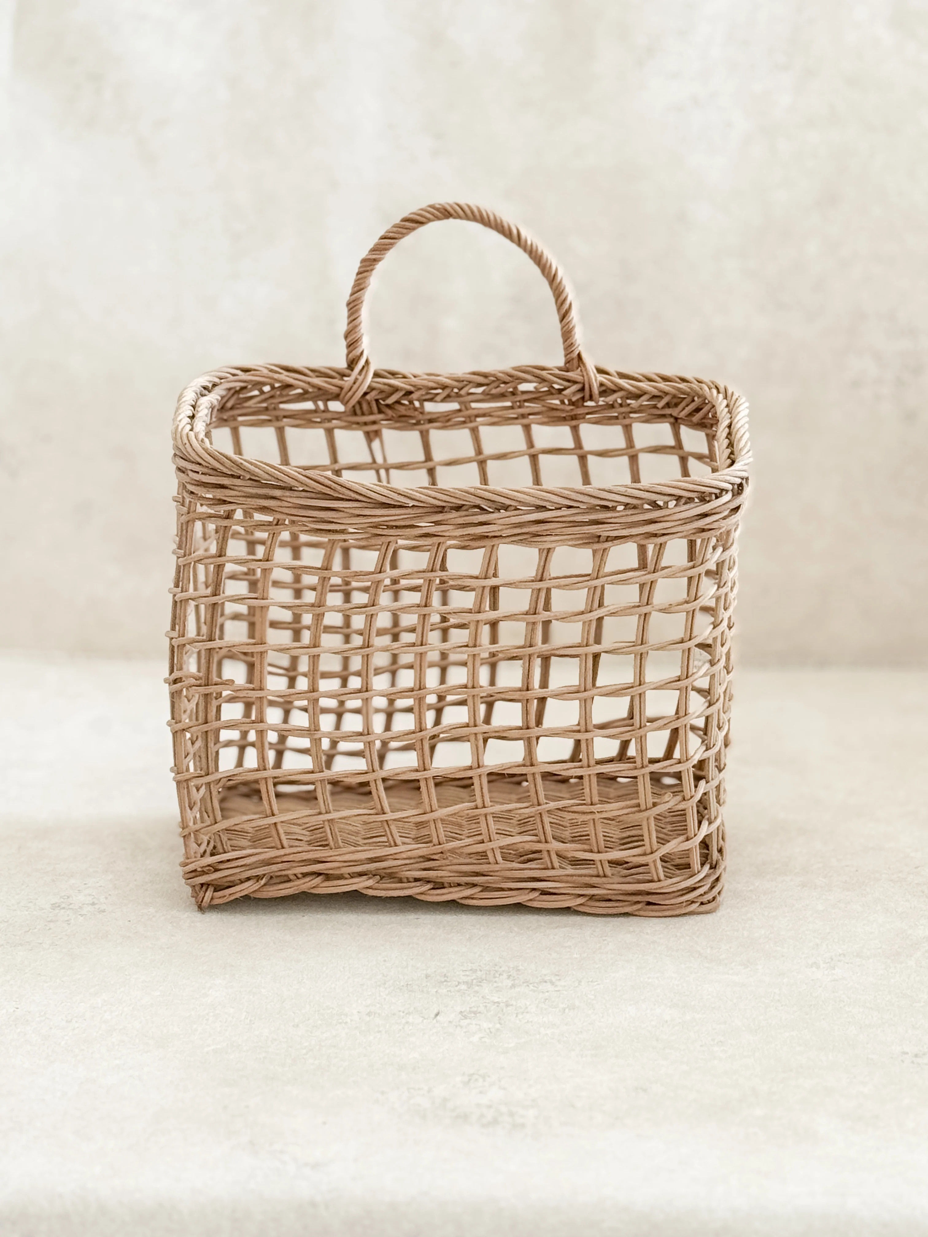 Seagrass Hanging Basket | Cottage and Key