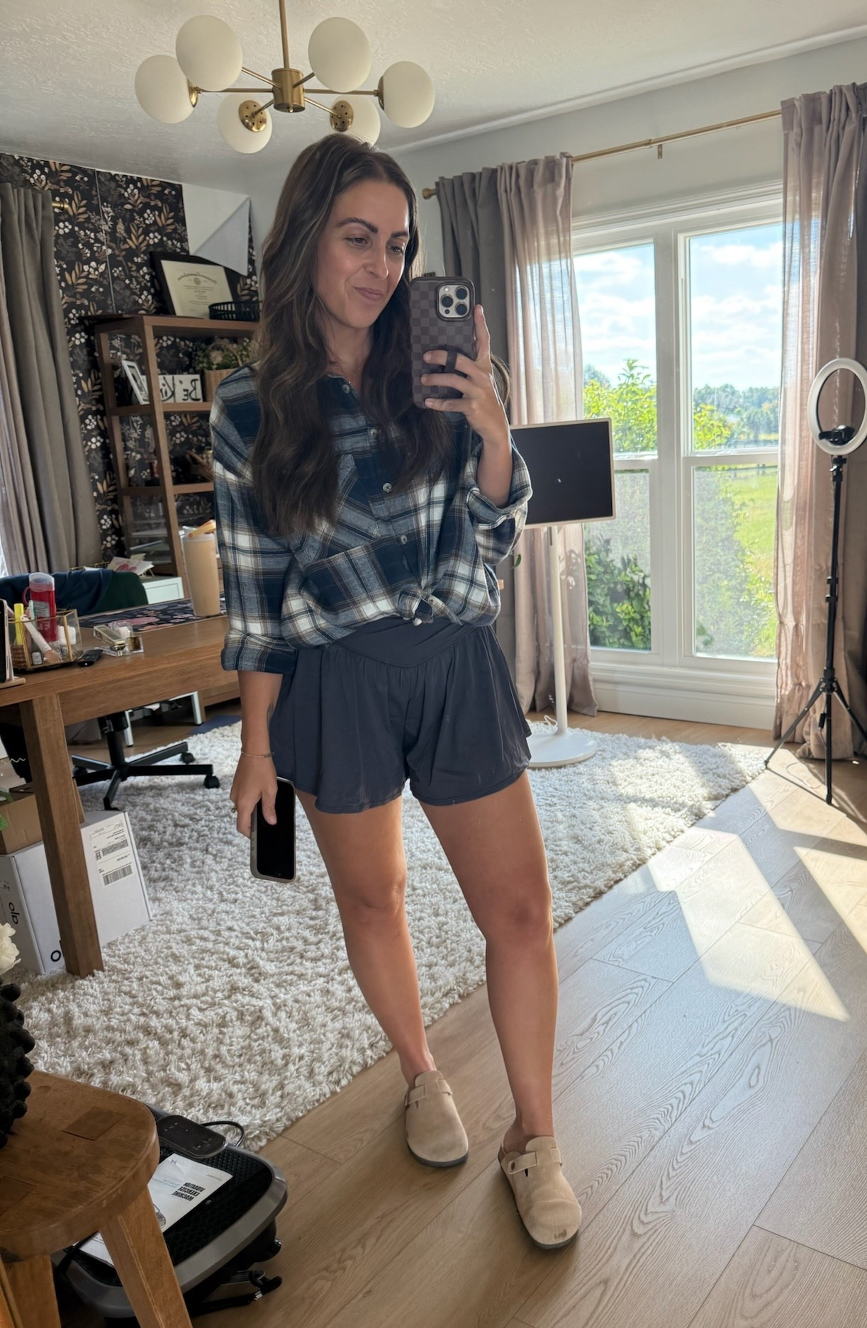 Florida fall for ya 😆 a flannel and shorts or course! #walmartpartner #fallfashion #flannel #casual #walmartfind #walmartfashion

#LTKSeasonal