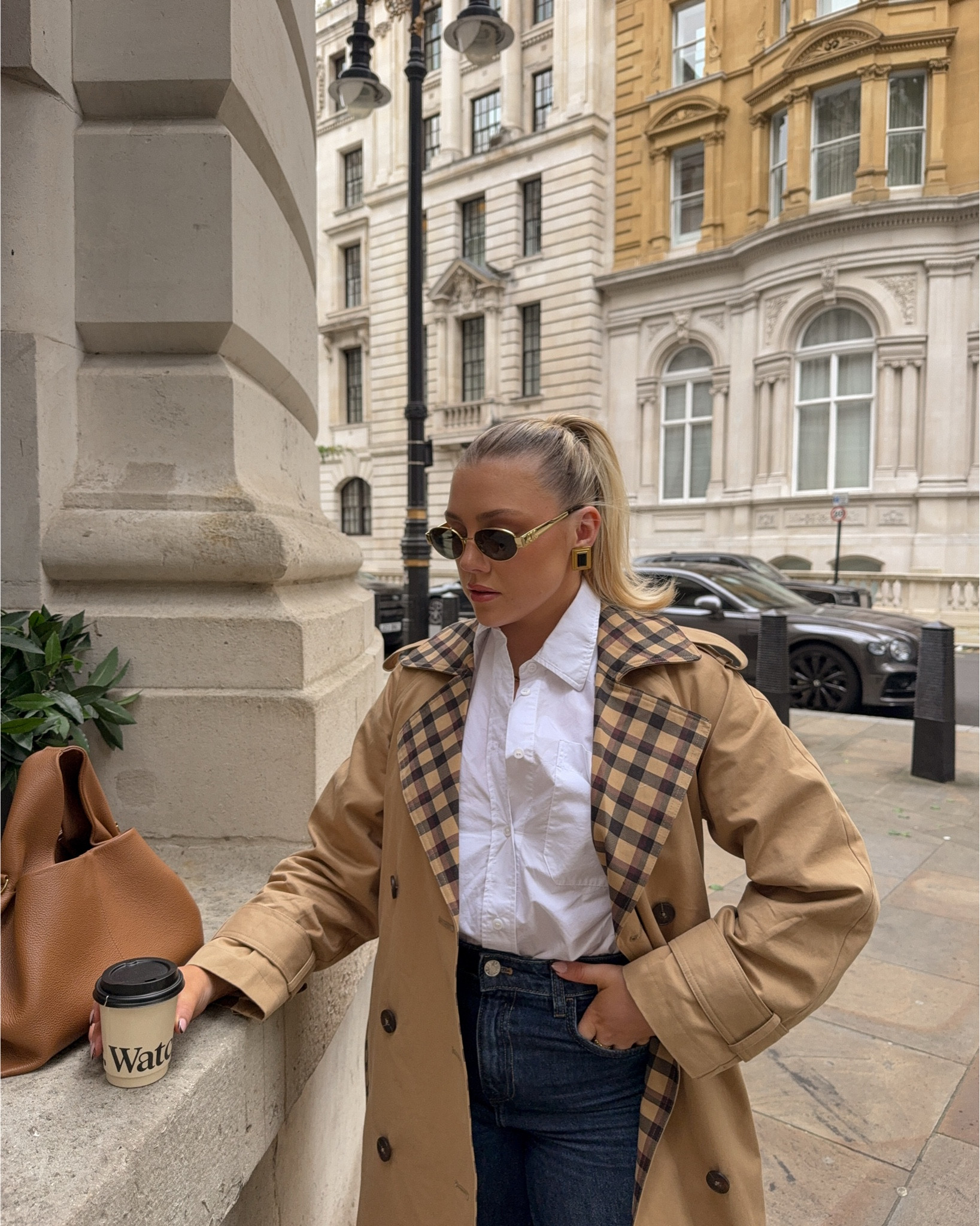 Brb wearing this coat on repeat 🍂

Autumn ootd
Autumn coat
Autumn outfit 
London autumn
Autumn fit 


#LTKuk #LTKautumn #LTKluxury