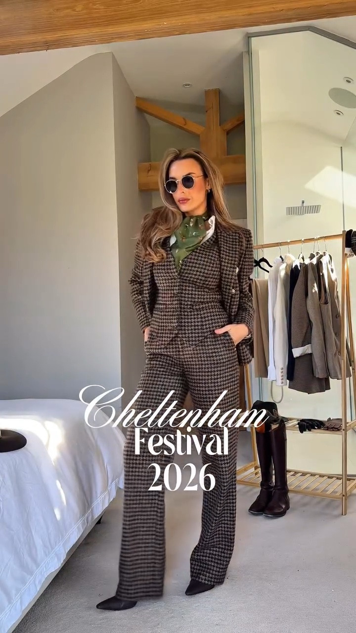 I can’t lie. I love my 3 piece suit, BUT you can go to Cheltenham & still feel a million dollars wearing separates too! 🐎 Opt for neutrals, texture & WARMTH! If I were to invest in 1 piece it would definitely be a tweed or wool blazer. Super easy to style & can be mixed & matched with SO many other basics! Are you going to the Cheltenham festival?!! 🐴🍃 I’ll link some fave Cheltenham outfits on my LTK x