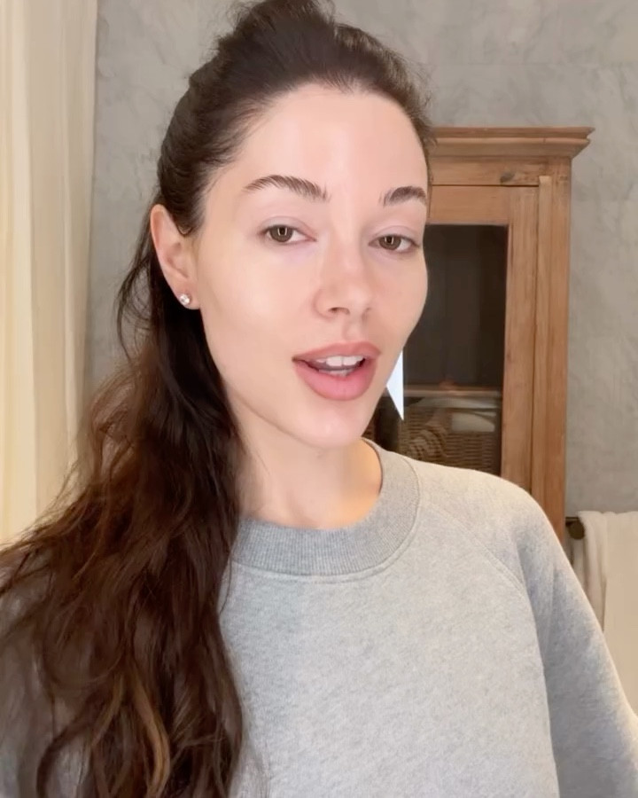 Makeup GRWM + chat  💋🤍

#LTKselfcare #LTKmorningroutine #LTKBeauty