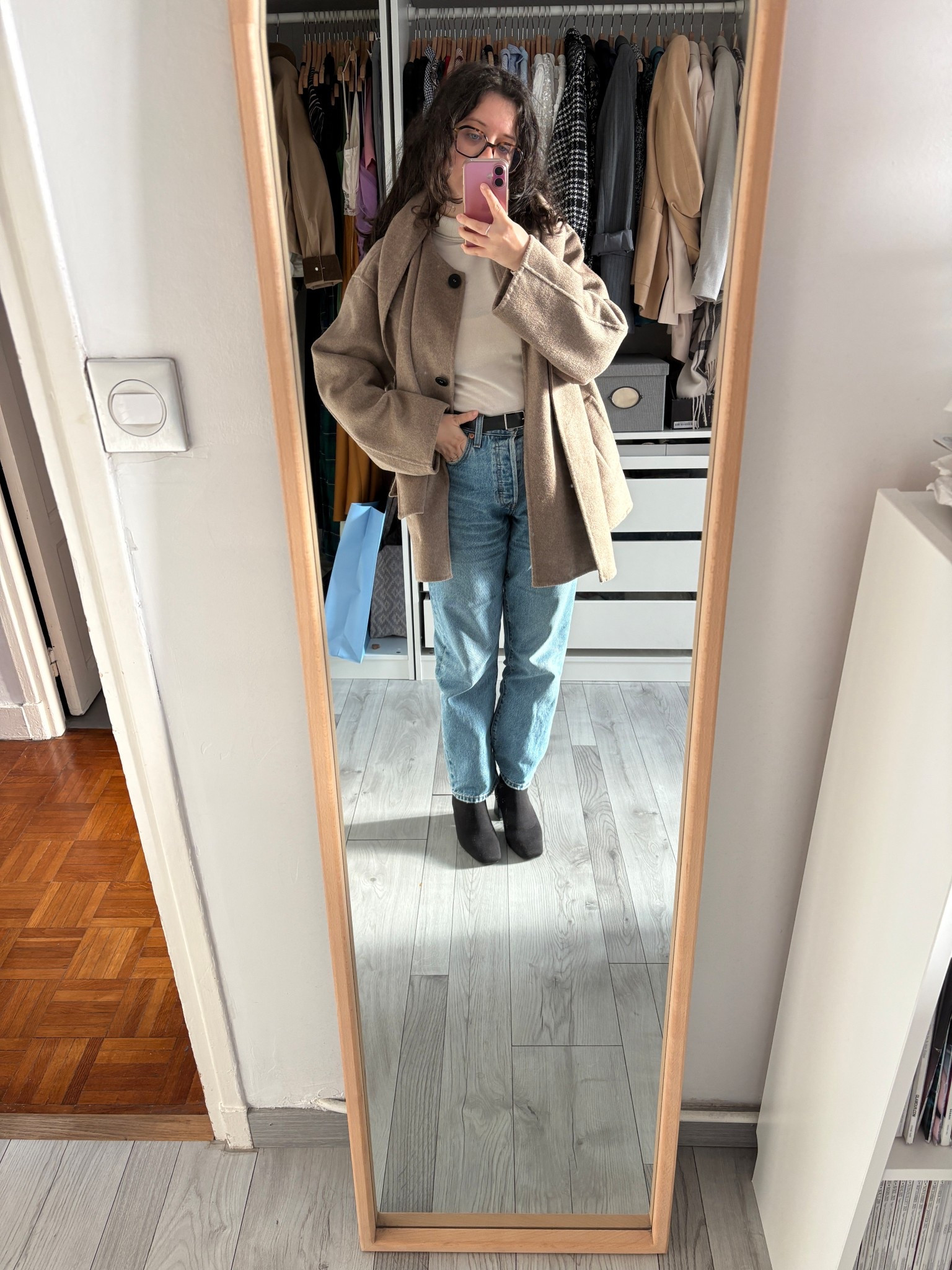 Look du jour 17/11
Avec un manteau drapé 

#LTKautumn #LTKstyletip #LTKmodest