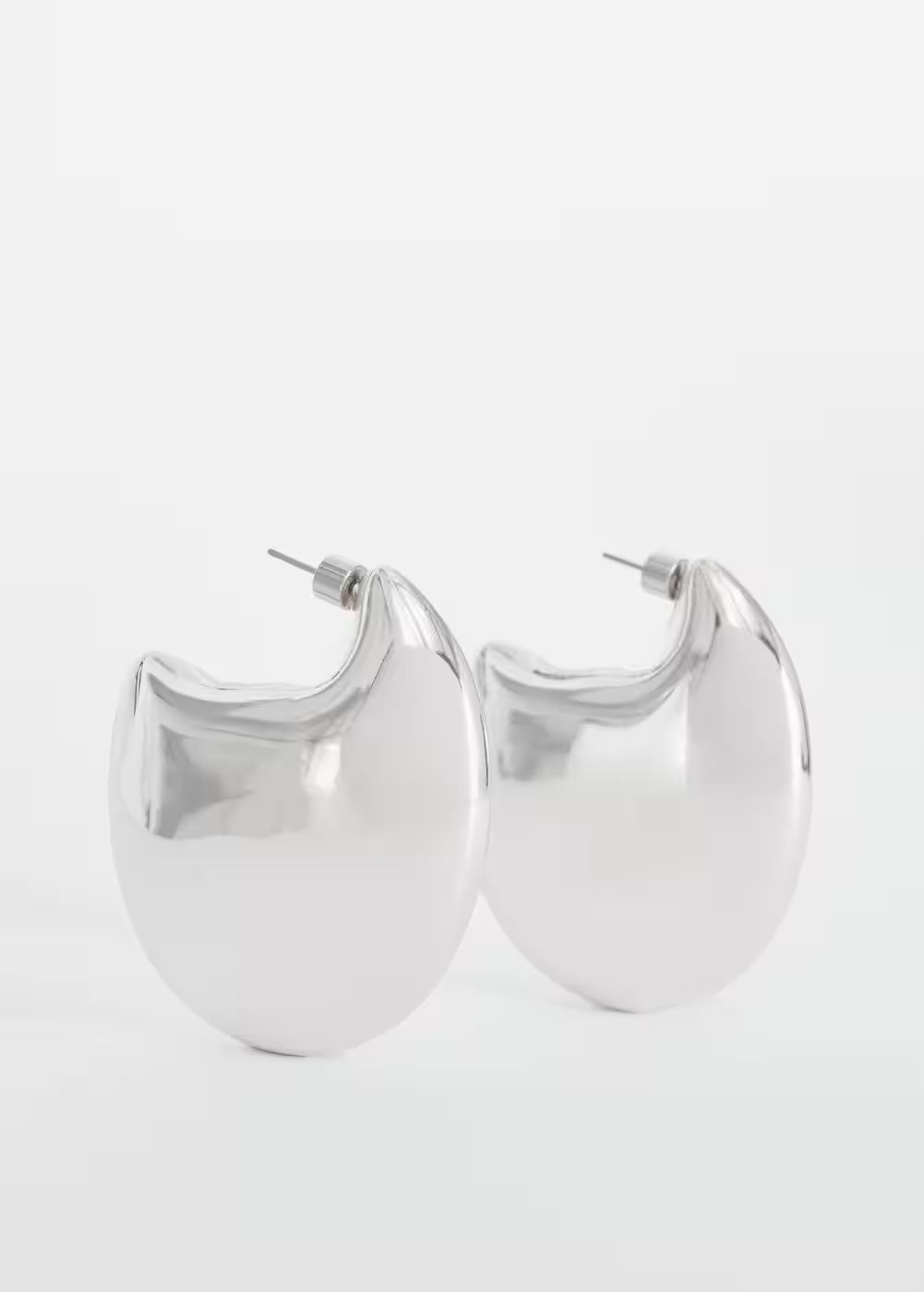 Volume oval-hoop earrings | MANGO (UK)