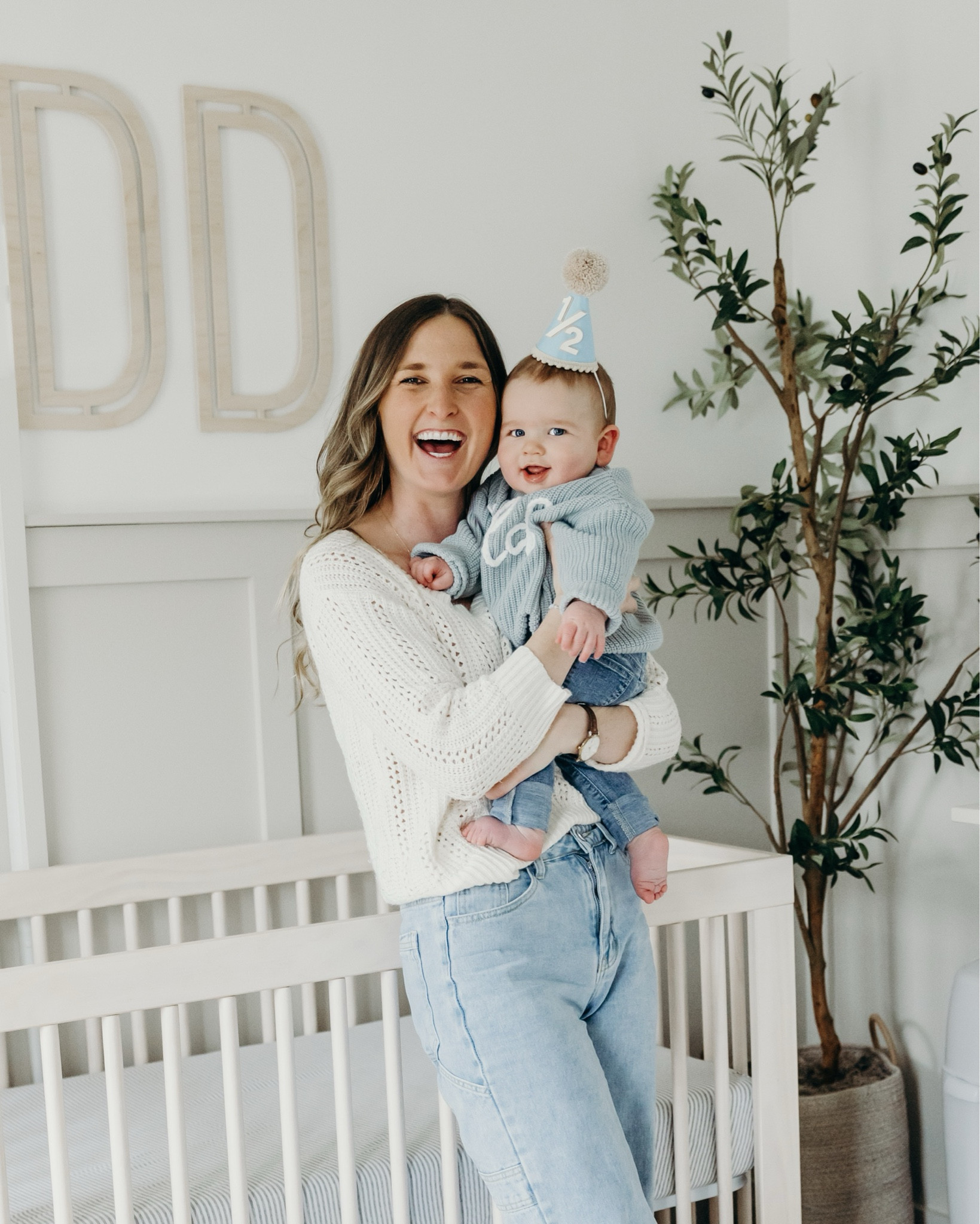 6 month milestone outfits ideas 

#LTKBaby #LTKFamily #LTKKids