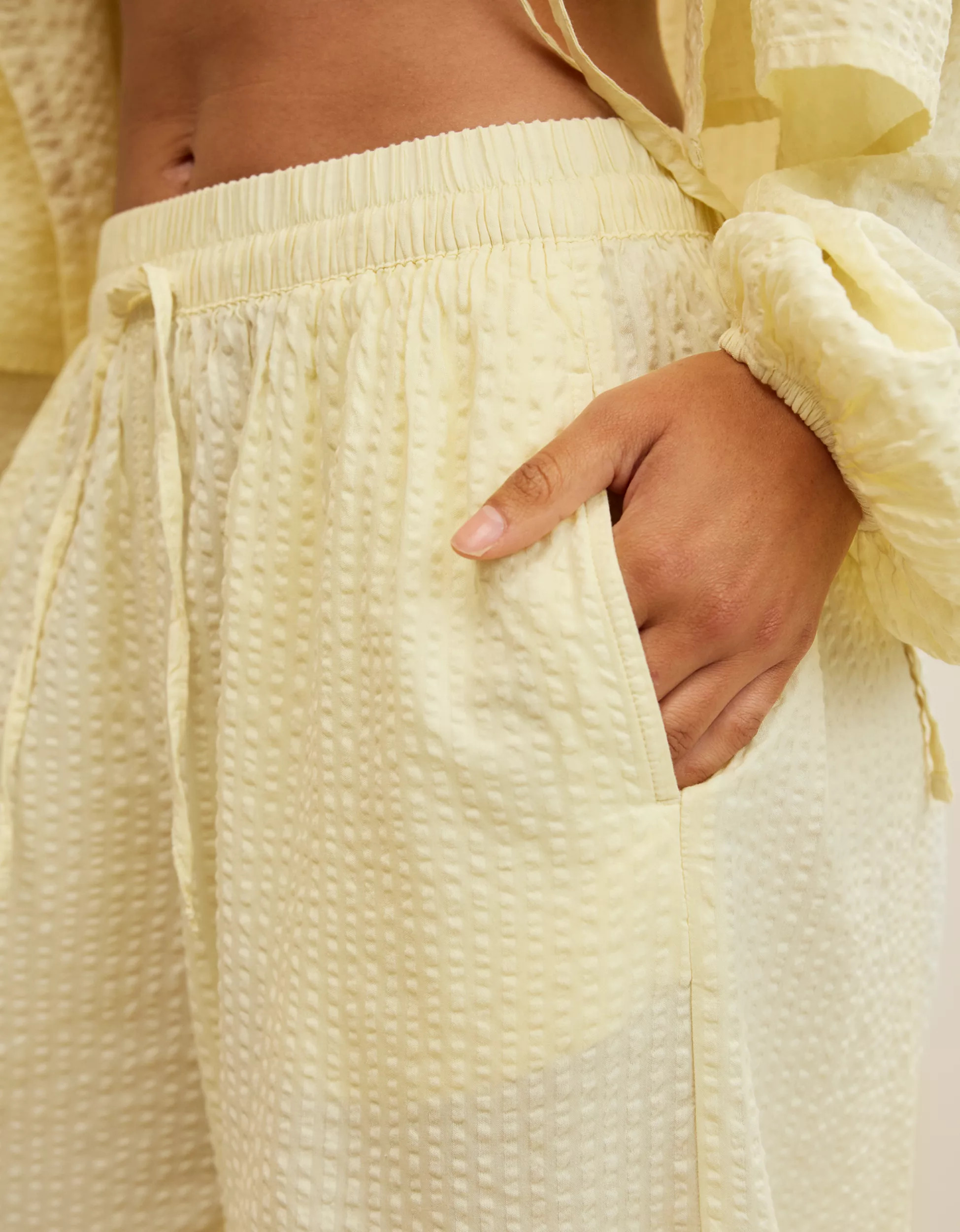 Aerie Seersucker Balloon Pant | American Eagle Outfitters (US & CA)