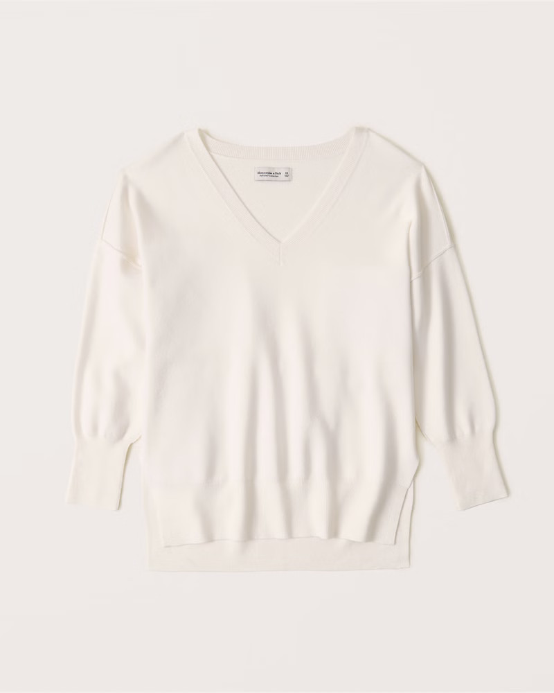 LuxeLoft Oversized Legging-Friendly V-Neck Sweater | Abercrombie & Fitch (US)
