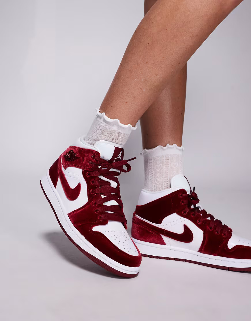 Nike Air Jordan 1 Mid sneakers in white and red | ASOS (Global)