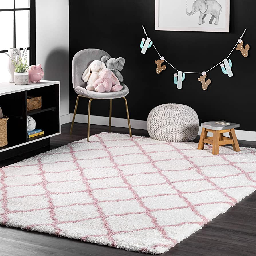 nuLOOM Nelda Trellis Shag Area Rug, 4 ft x 6 ft, Baby Pink | Amazon (US)