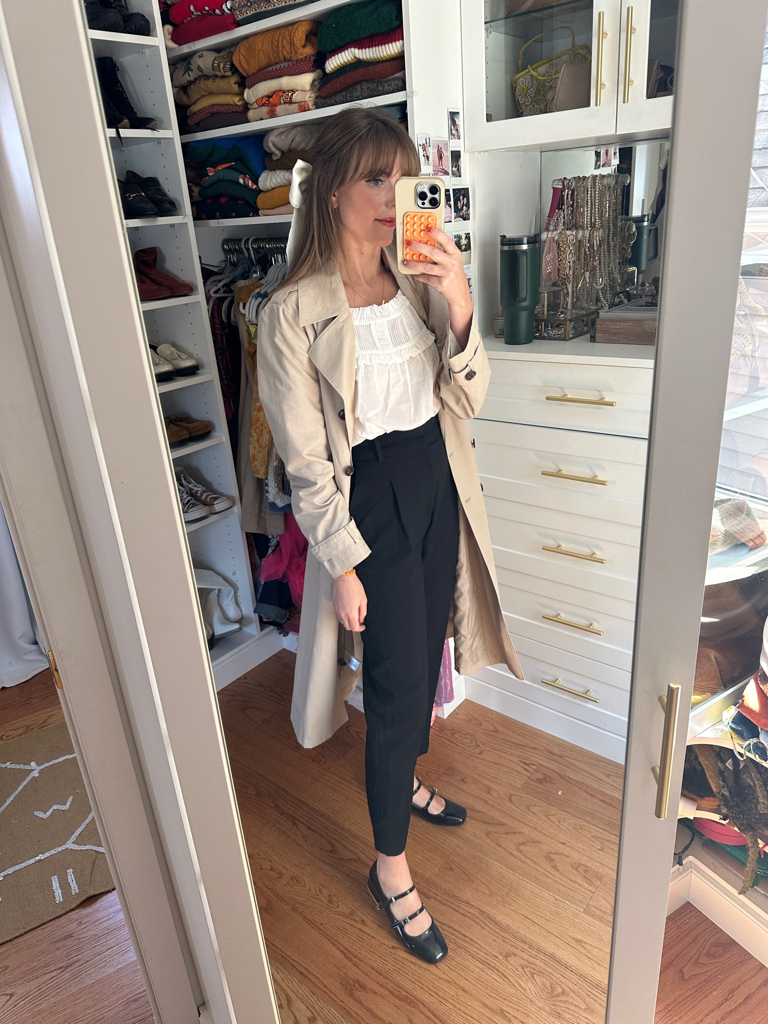 The shoes are newbella and the pants are Zara! 

#LTKunder100 #LTKunder50 #LTKFind