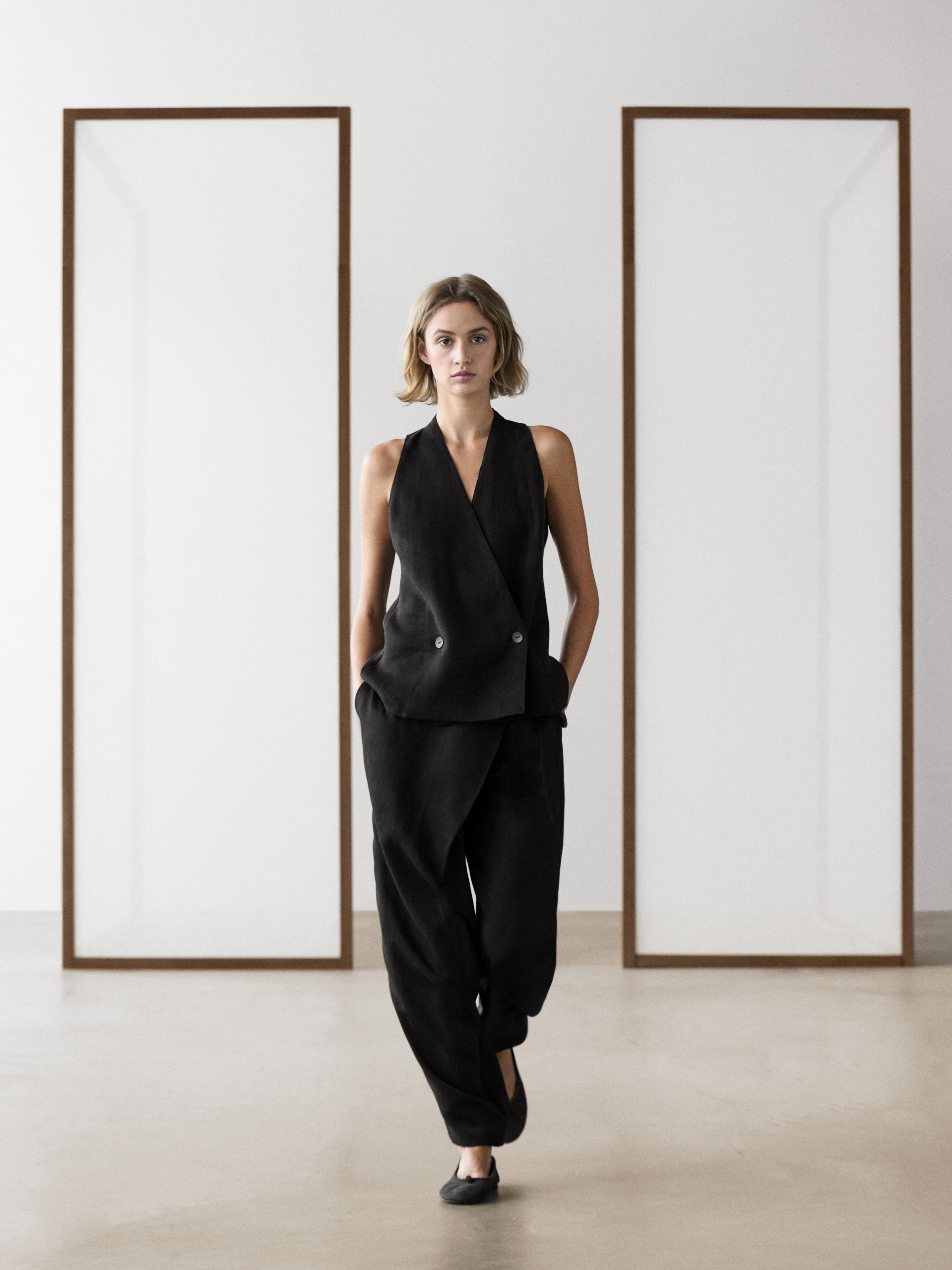 Gilet croisé avec boutons | Massimo Dutti FR