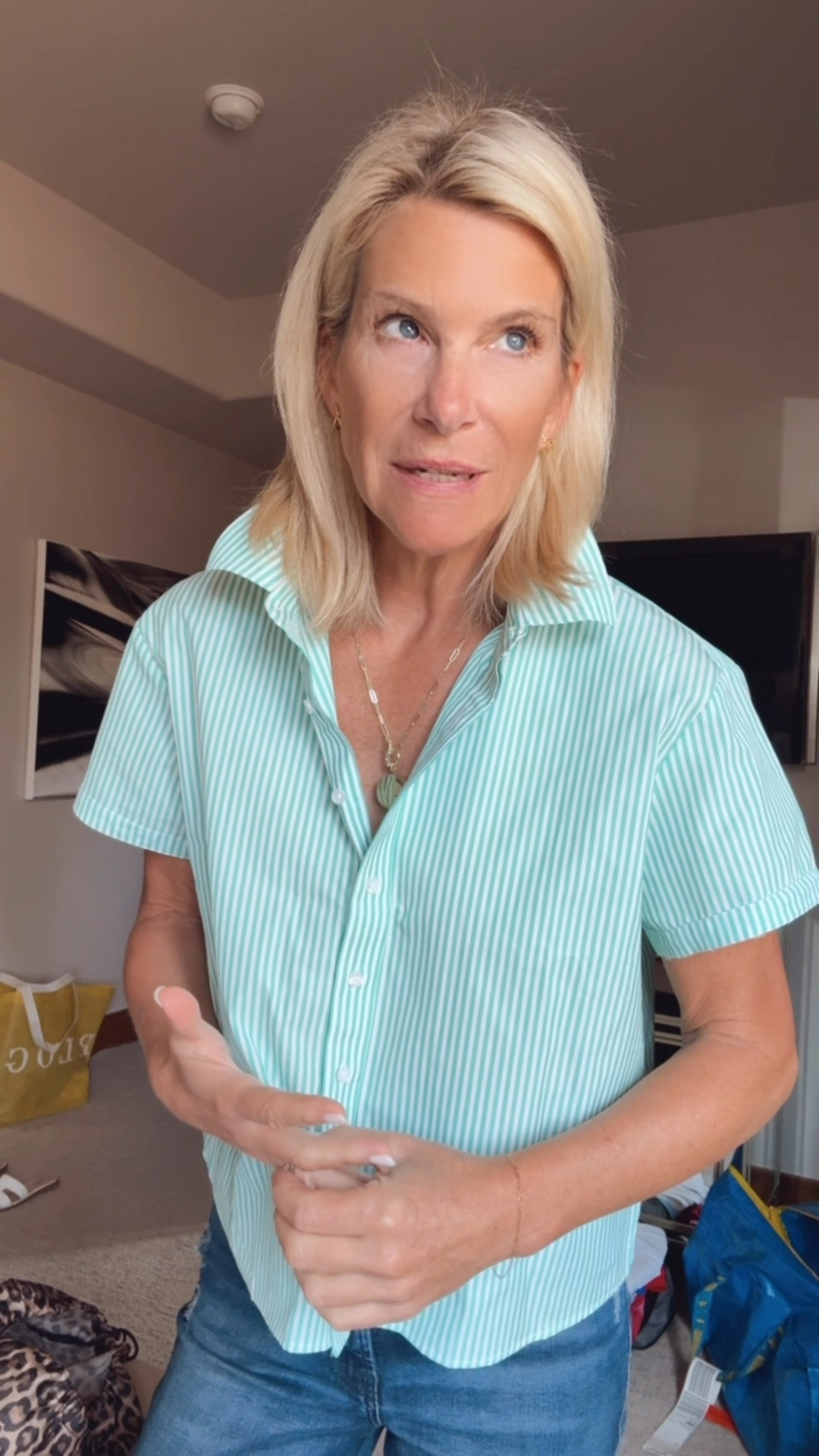 Cutest little cropped striped button down ever!! Loving the green and white stripes with dark cropped flare jeans and jelly flats 🩵

#LTKdayinmylife #LTKootd #LTKOver40