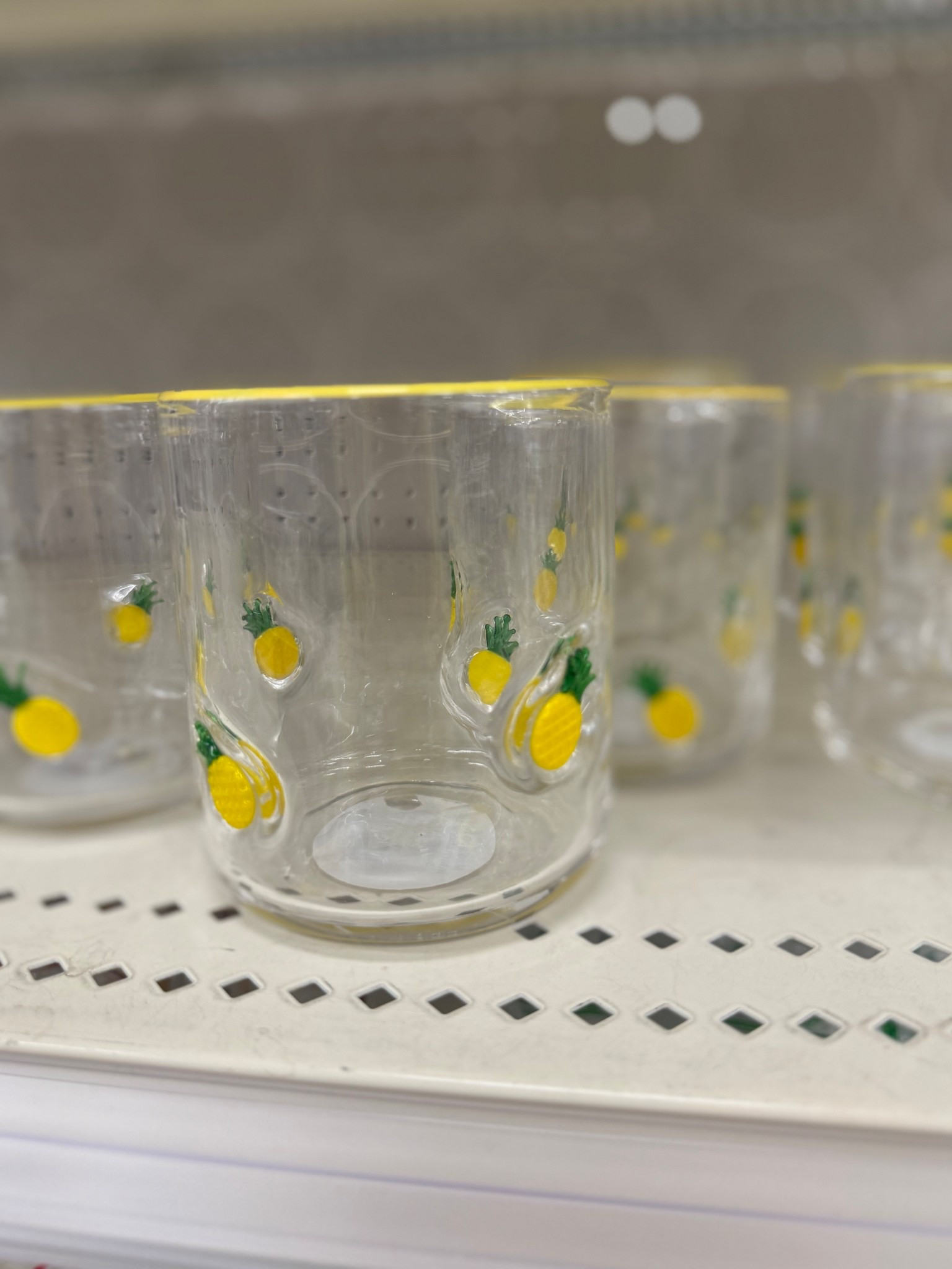 Pineapple Icon glasses 

#LTKHome