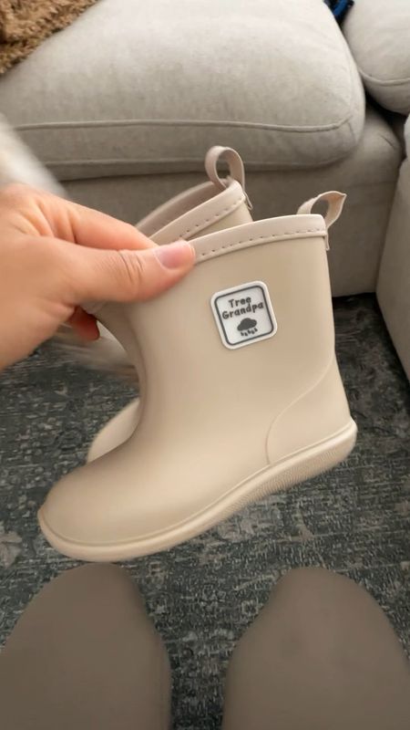 Toddler rain boots from Amazon 

#LTKfindsunder50 #LTKkids #LTKbaby