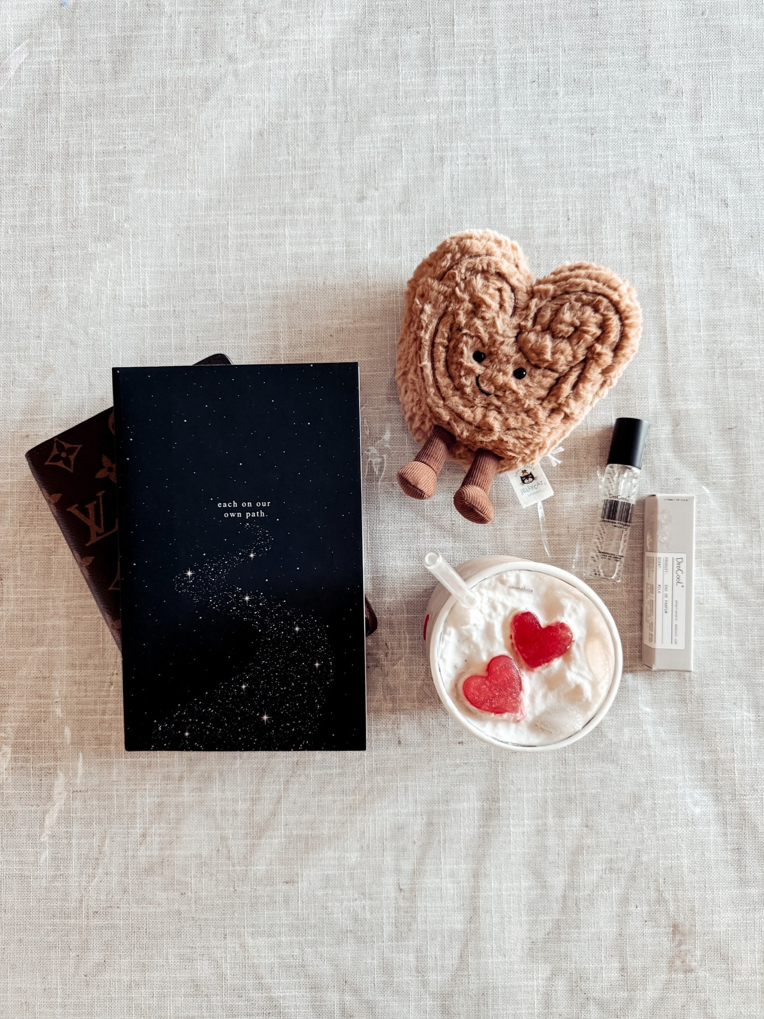 { valentine’s day love basket ❥

• Jellycat Amuseables Heart Phillipe Palmier 
• DedCool Milk Layering Fragrance
• Anthropologie Red Heart Icon Juice Glass 
• Heart Ice Cube Tray 

Valentine’s Day Gifts for Her . Galentine’s Day . Anthropologie Home } 

#LTKFindsUnder50 #LTKHome #LTKBeauty