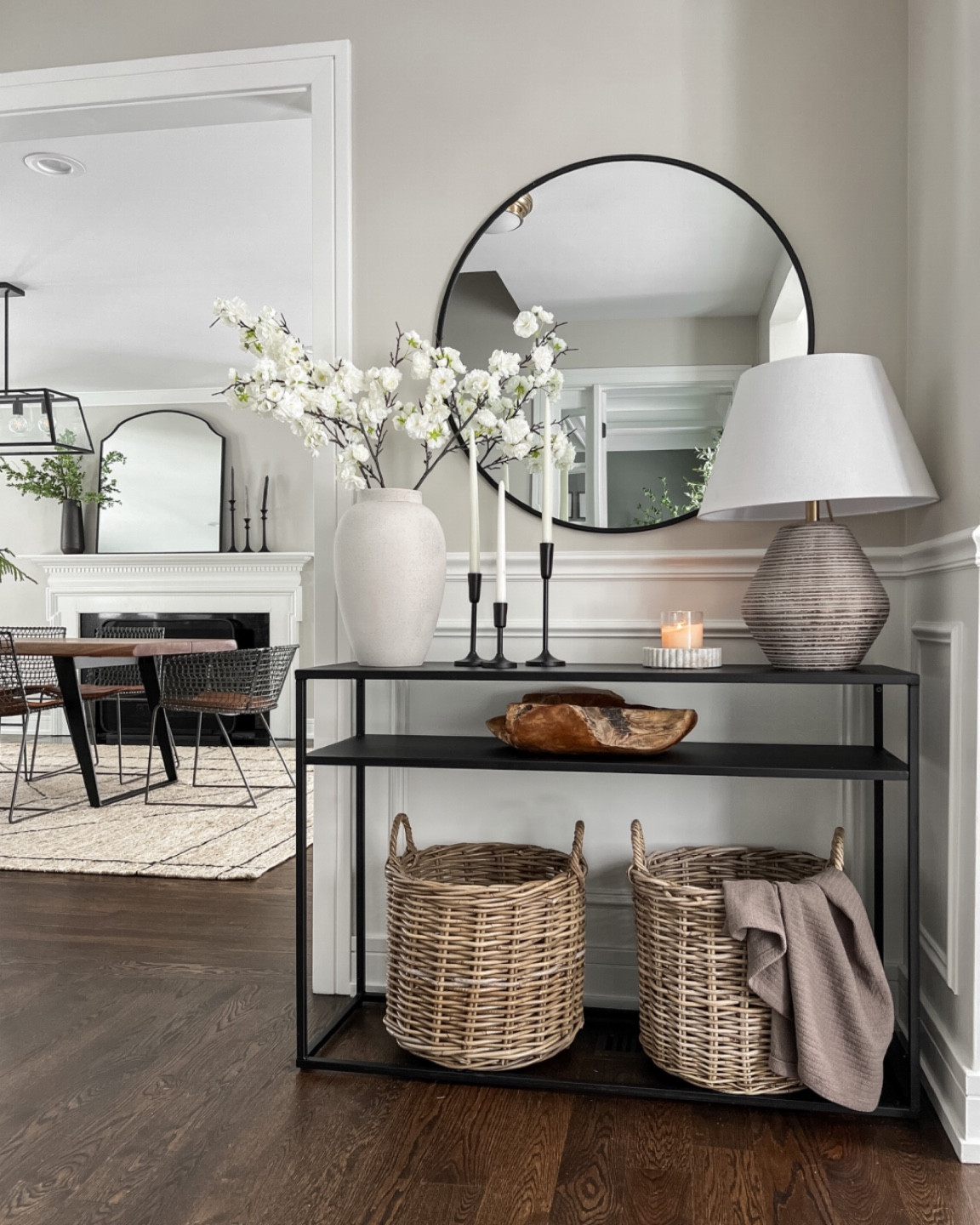 Entryway console table styling ready for spring! #competition

#LTKhome #LTKsalealert #LTKFind