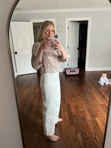 Mild obsession with this Rolla’s top that is unfortunately sold out but linking it in two other colors you can still grab. And the white wide leg pants I’m currently living in 🤍

#LTKxMadewell #LTKstyletip #LTKworkwear