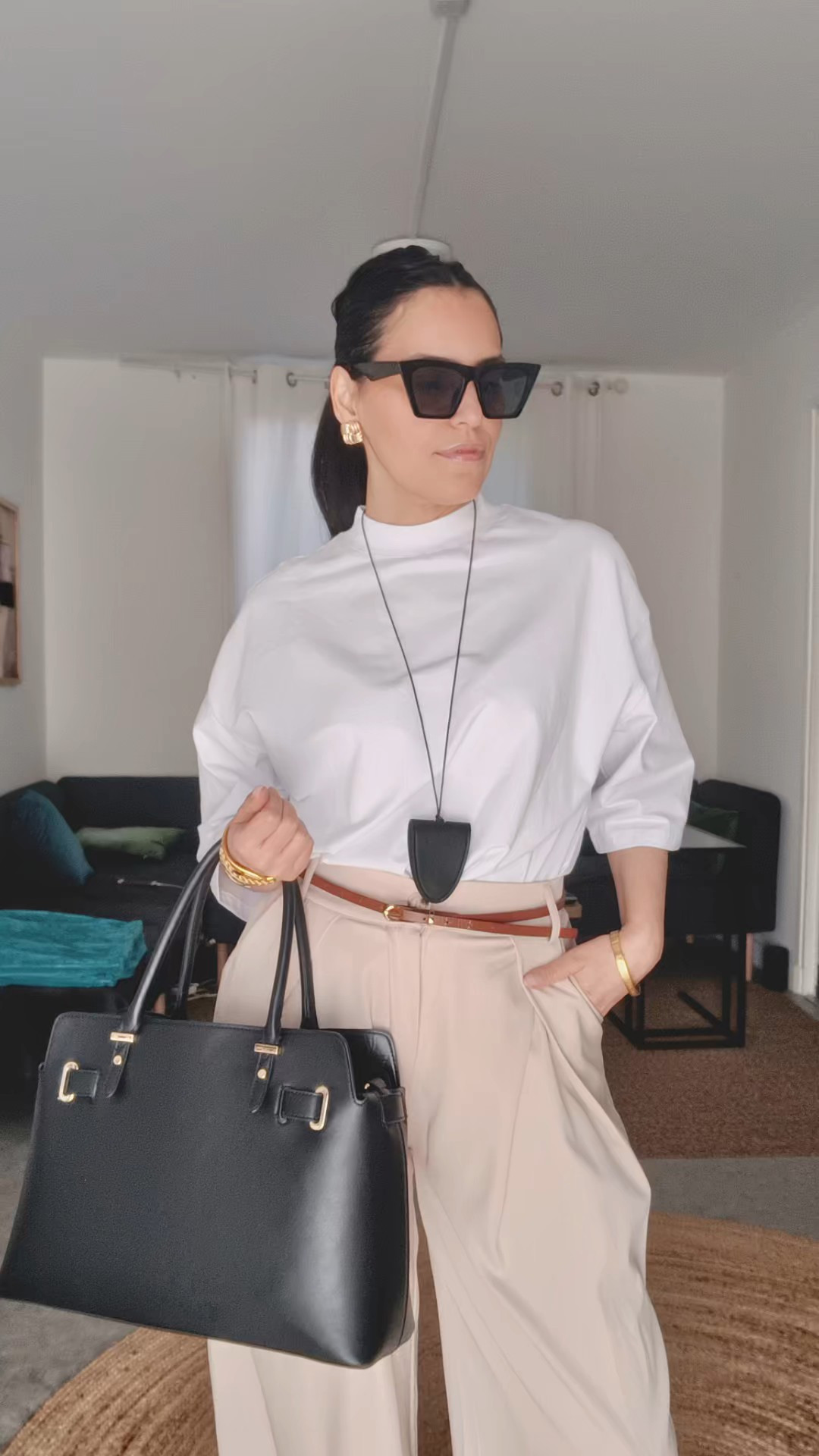 Elevated minimal everyday outfit 🤍Simple basics styled with structure and statement accessories for a polished look ✨A relaxed top + high waisted tailored pants = effortless sophisticationDetails:• Relaxed white top• High waisted tailored pants• Structured black tote bag• Statement necklace• Minimal gold accessoriesPerfect to define the waist and elevate the silhouette ✨Perfect for: work outfit, everyday chic, modern minimal style#LTKStyle #LTKOutfit #LTKFinds #MinimalStyle #EffortlessChic #NeutralOutfit #QuietLuxury #EverydayOutfit #LTKSeasonal

#LTKworkwear #LTKsale #LTKbag