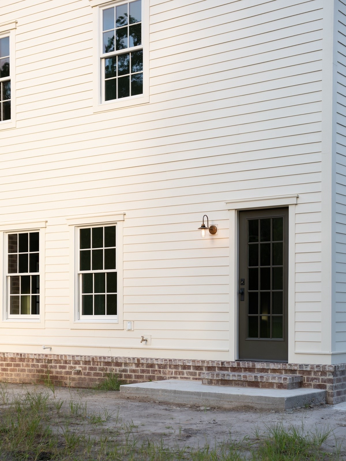 Exterior lights 

#LTKHome