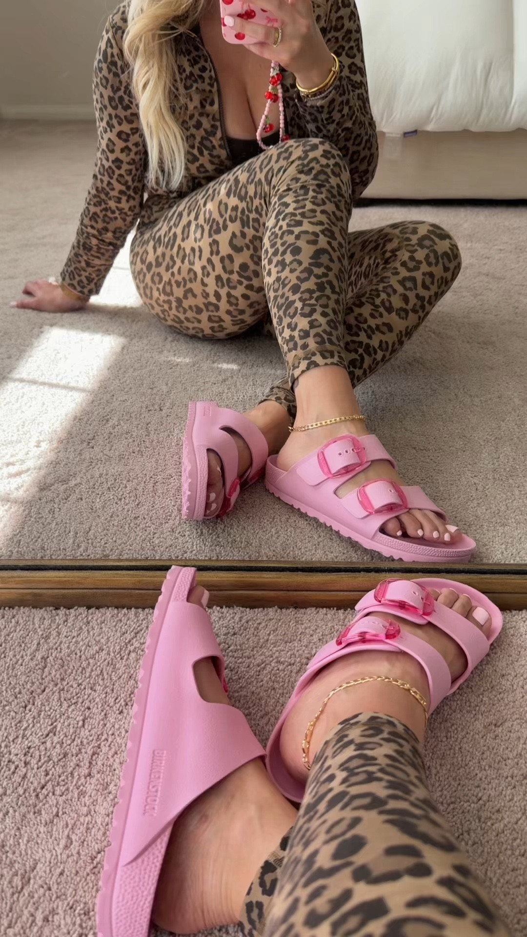 Pink Birkenstocks tts
Leopard define jacket size 6
Align leggings size 4