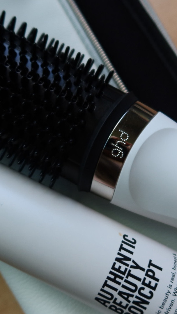 Post surf session quick blowout on long hair.

#LTKBeauty