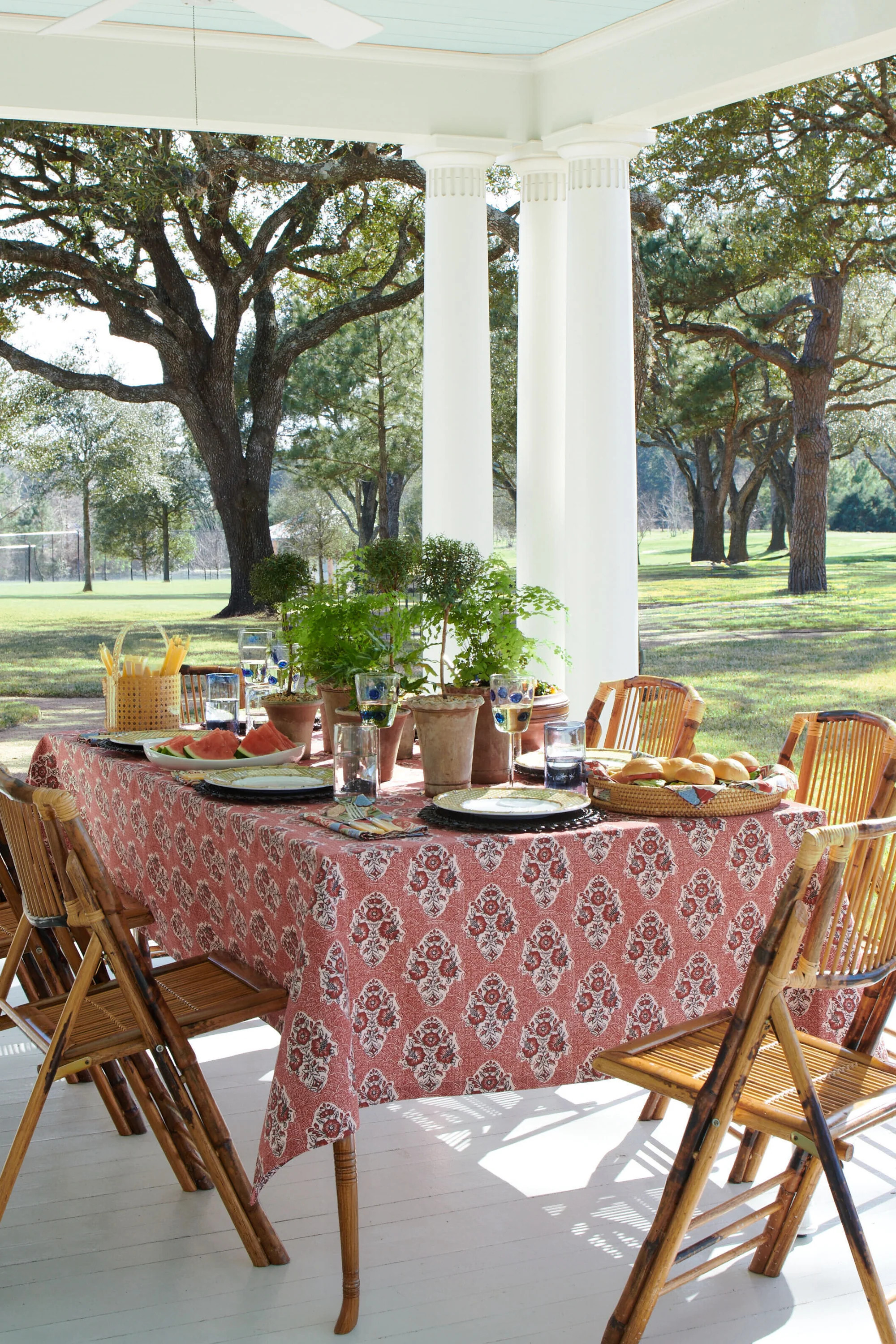 Scarlet Sonata Tablecloth | Tuckernuck (US)