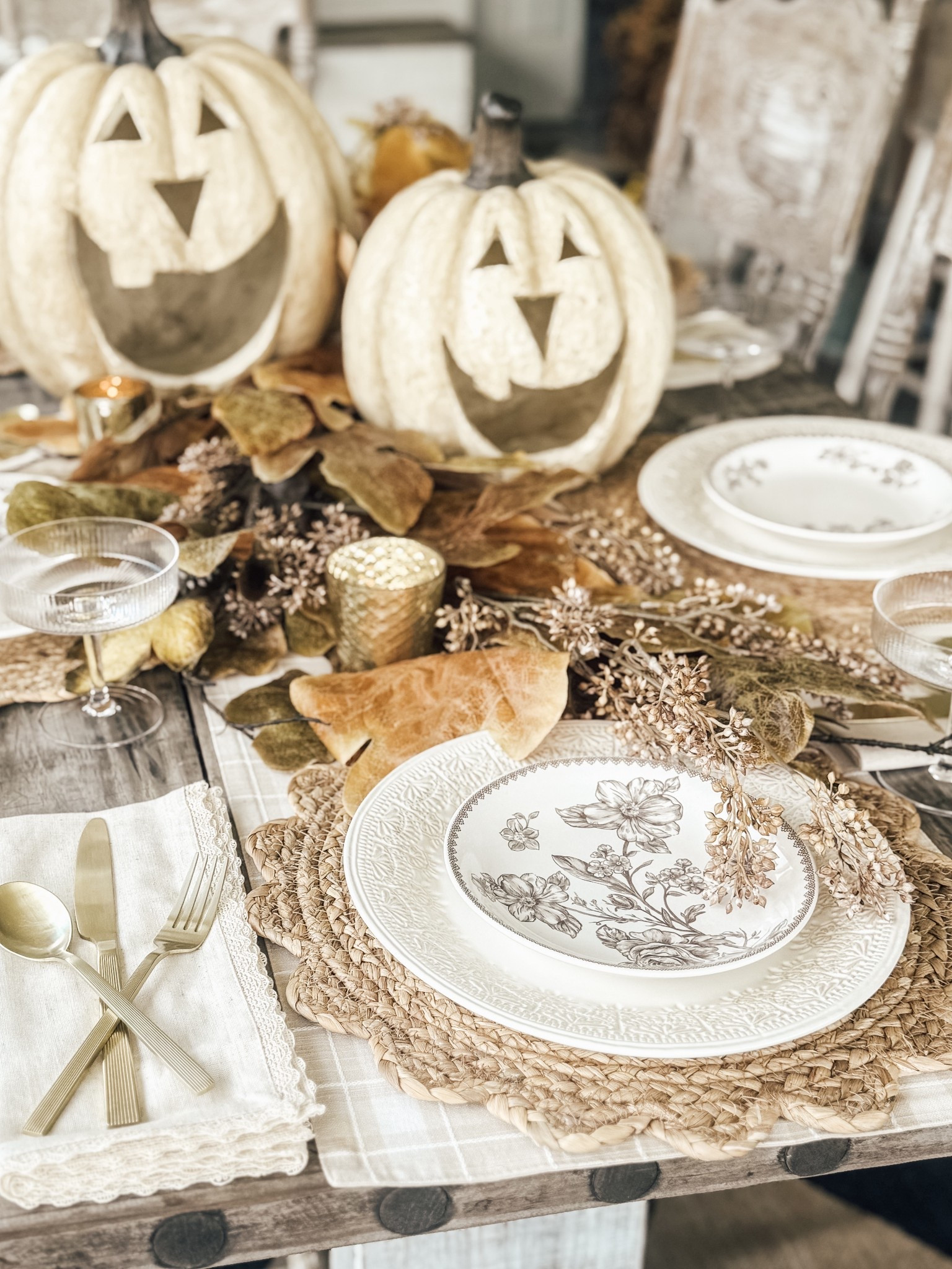 Keeping things neutral for Fall! It’s my favorite color palette! #falldecorating #falltablescape #fallplacesetting #falldecor 

#LTKHome #LTKSeasonal