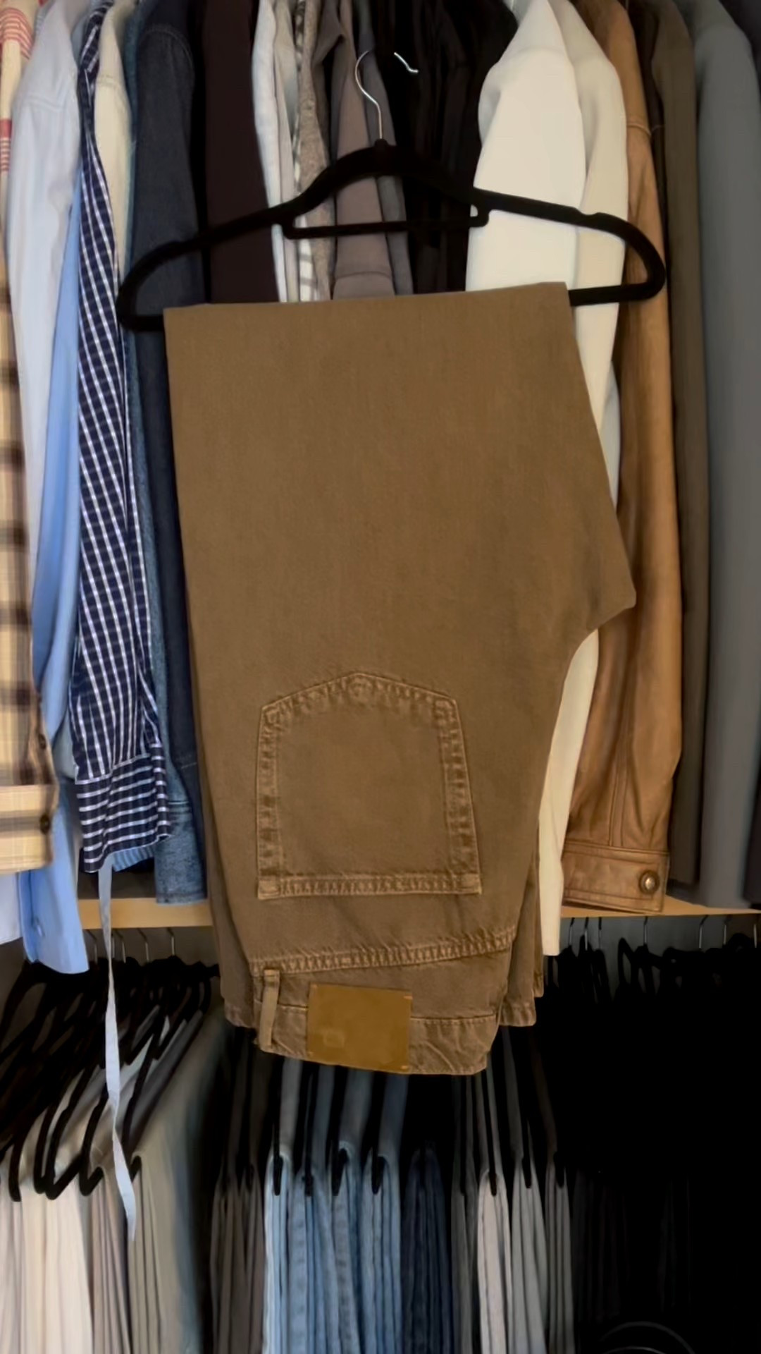 How I’m styling: 
Brown Jeans
#ootd #howtostyle #brownjeans #outfitideas