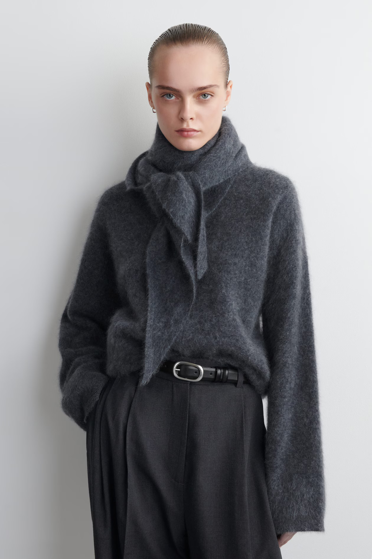 BRUSHED-CASHMERE CREW-NECK SWEATER - DARK GRAY | COS US | COS (US)