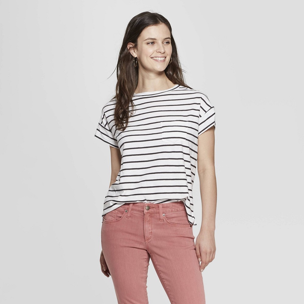 Women's Striped Short Sleeve Crew Neck Hem Relaxed T-Shirt - Universal Thread Black S, Gray | Target