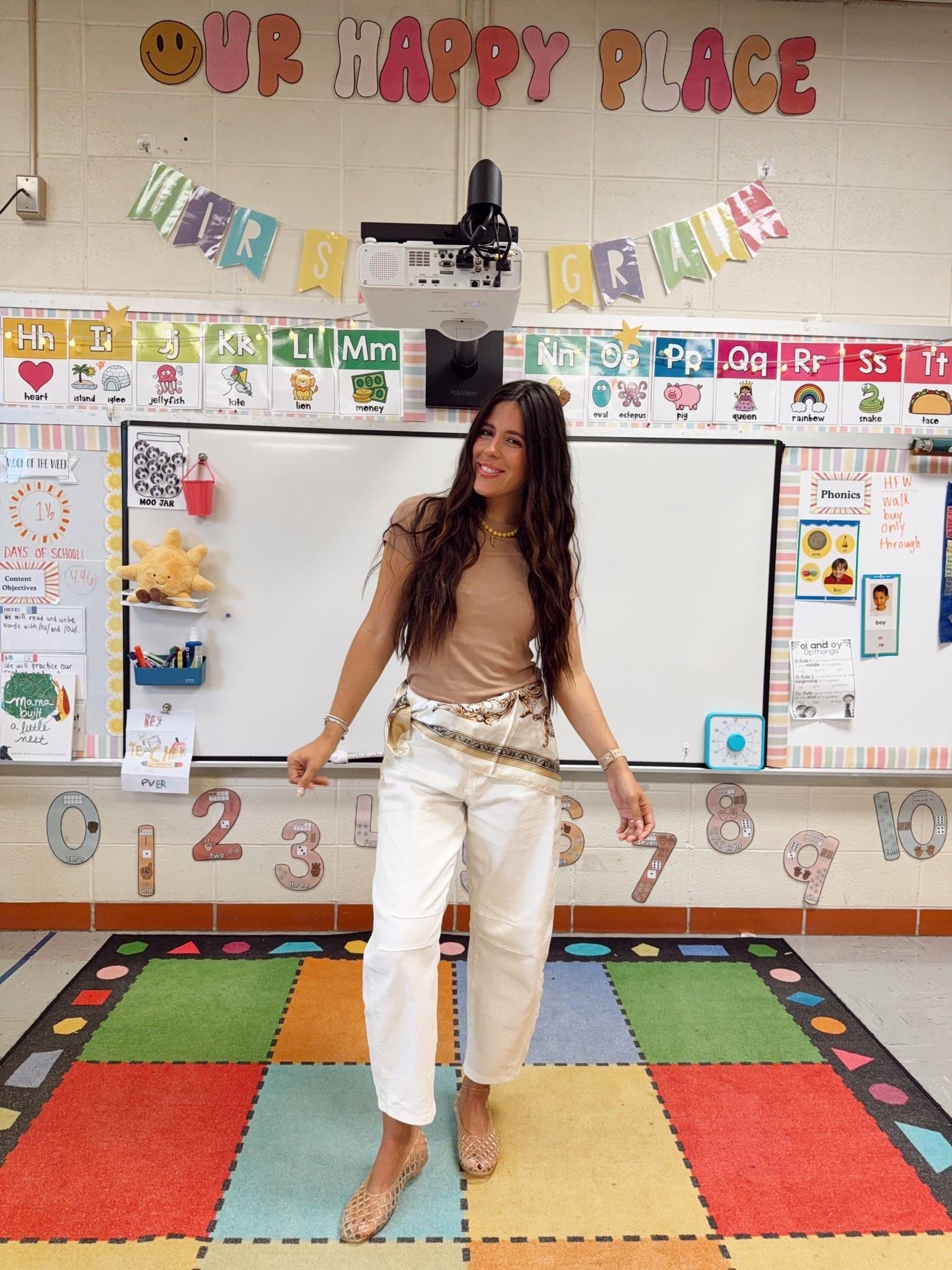 Neutral teacher outfit!