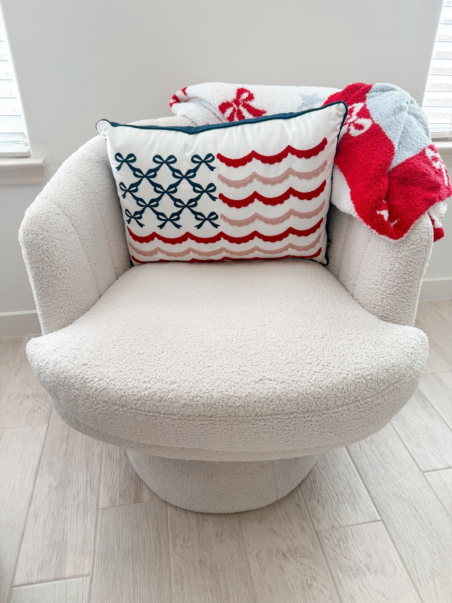 Swivel chair on sale!
Prime day deal

#LTKSaleAlert #LTKHome