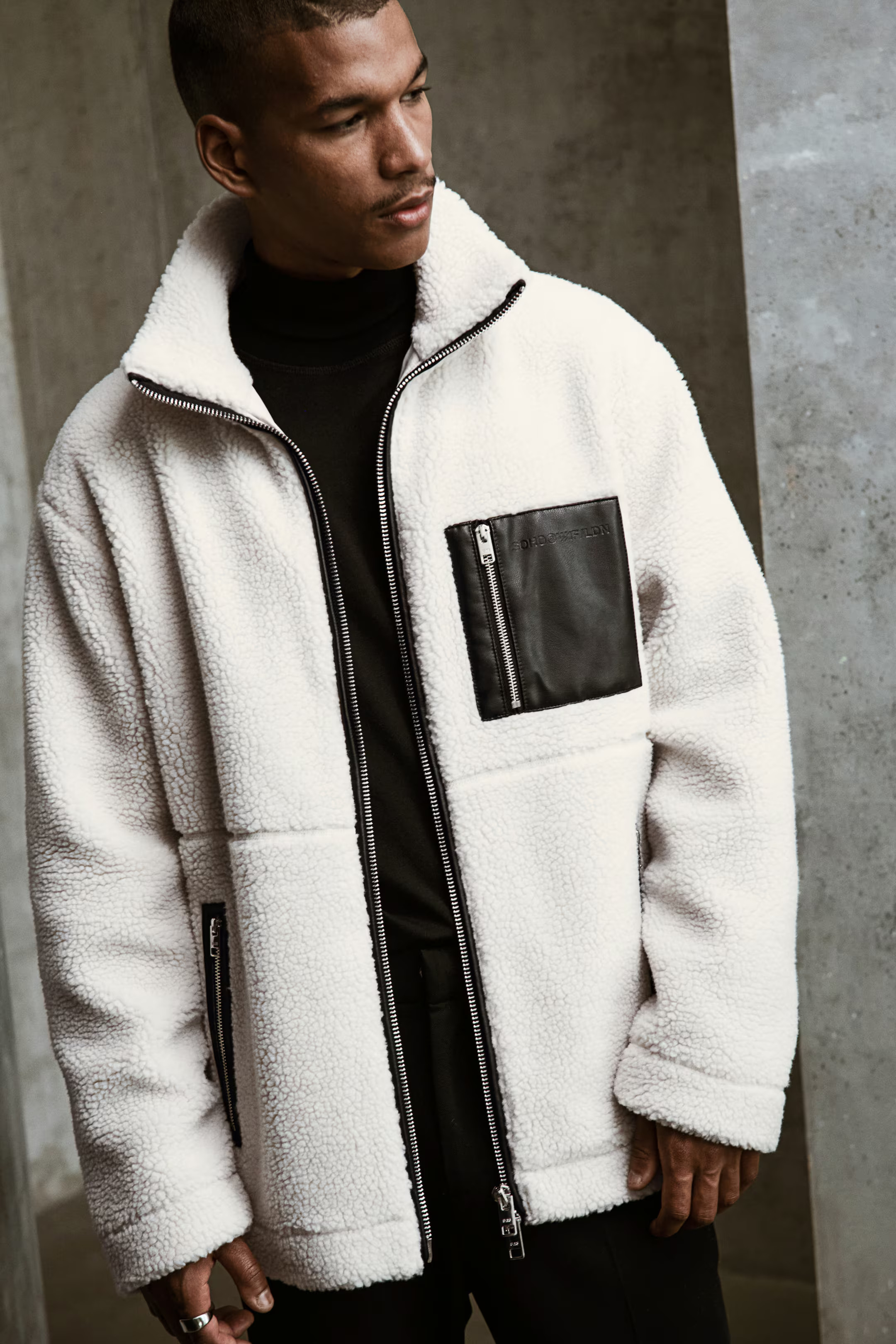 Loose Fit Teddy jacket - Light beige - Men | H&M GB | H&M (UK, MY, IN, SG, PH, TW, HK)