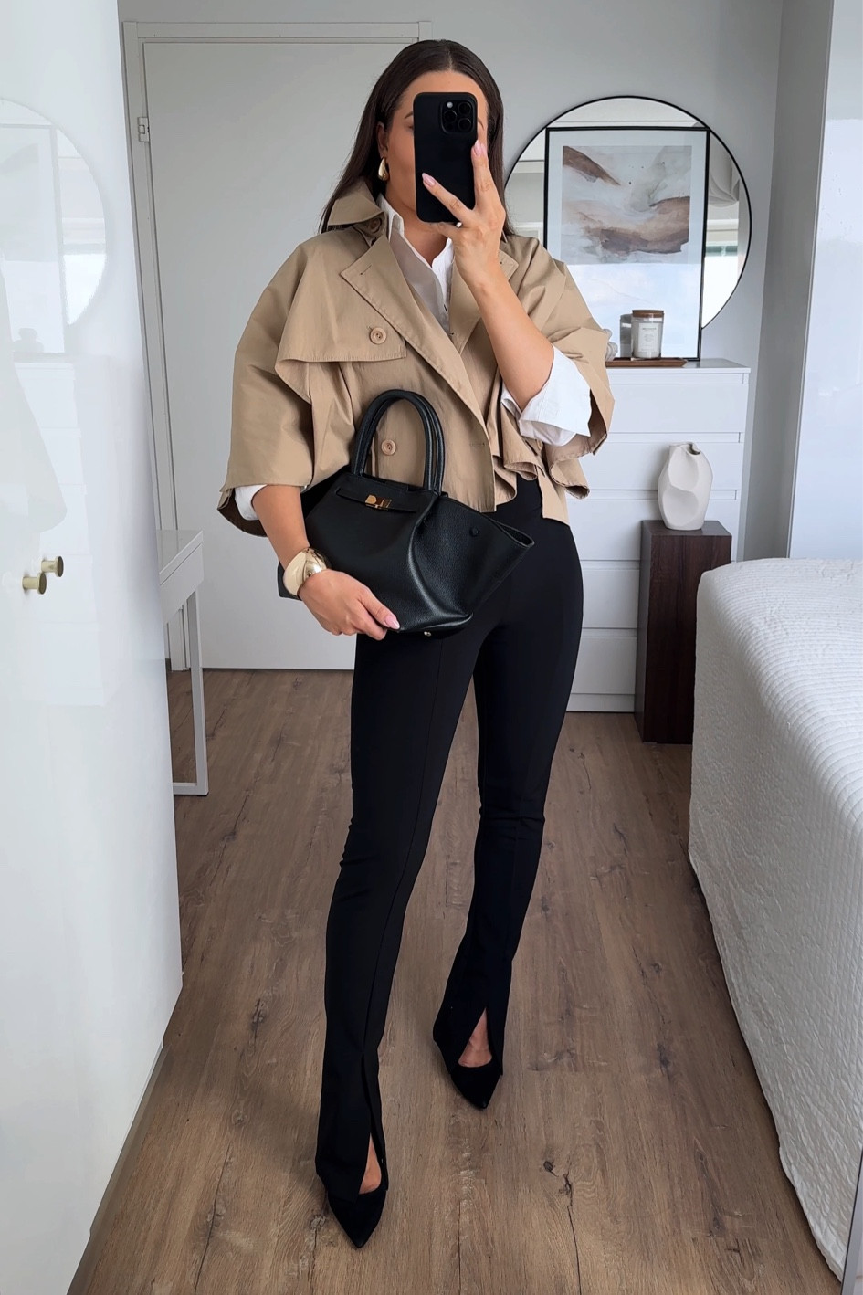 What to wear this fall | The exact trench coat is from last year by COS - Linked alternatives 🖤

#LTKautumn #LTKeurope #LTKstyletip