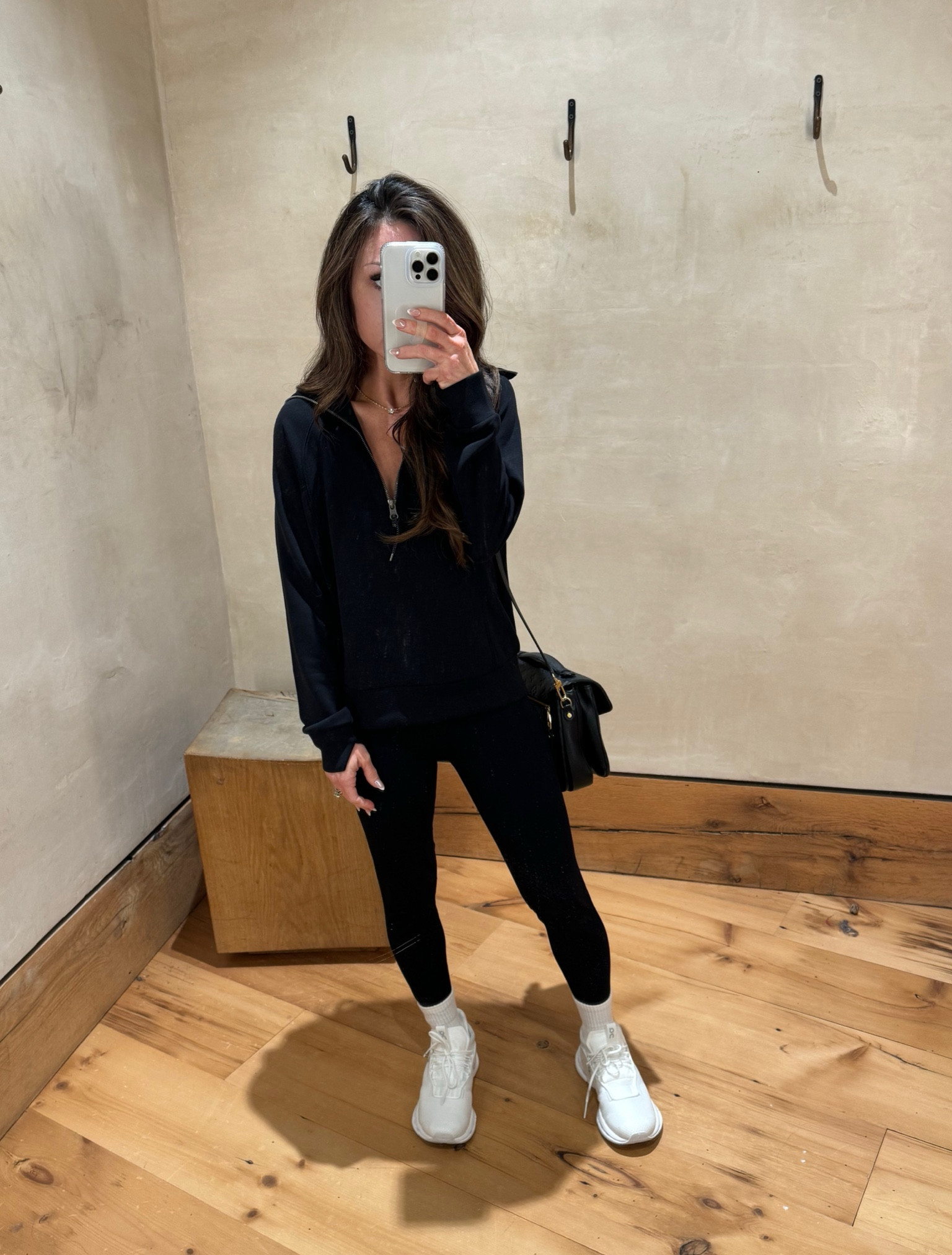 My favorite sweats and the most comfy sneakers ever!

#LTKtravel #LTKfindsunder100 #LTKfitness