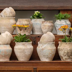 Urn Planters | West Elm (US)