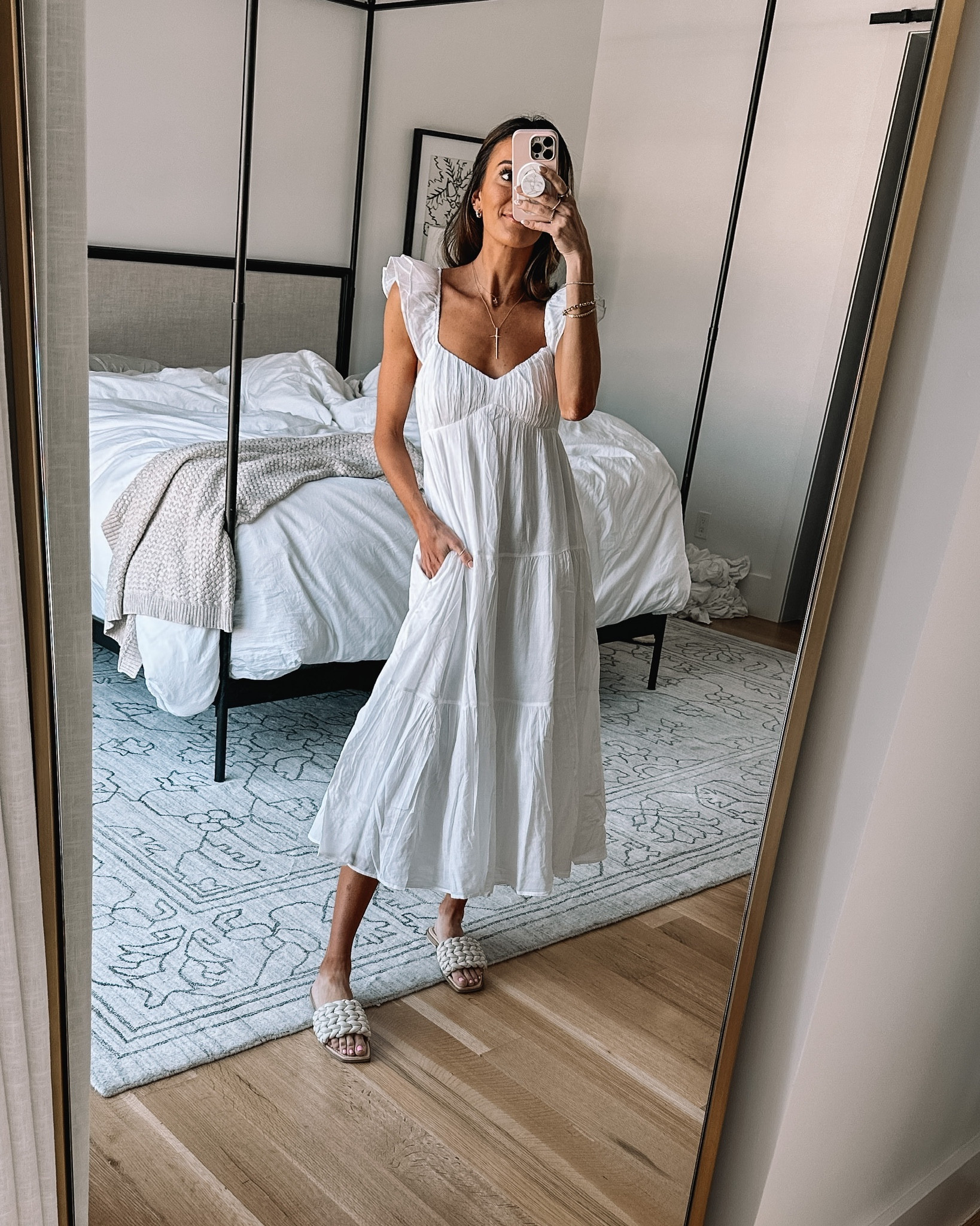 abercrombie dress size xs. use code AFLTK for 25% off!

#LTKSale #LTKsalealert